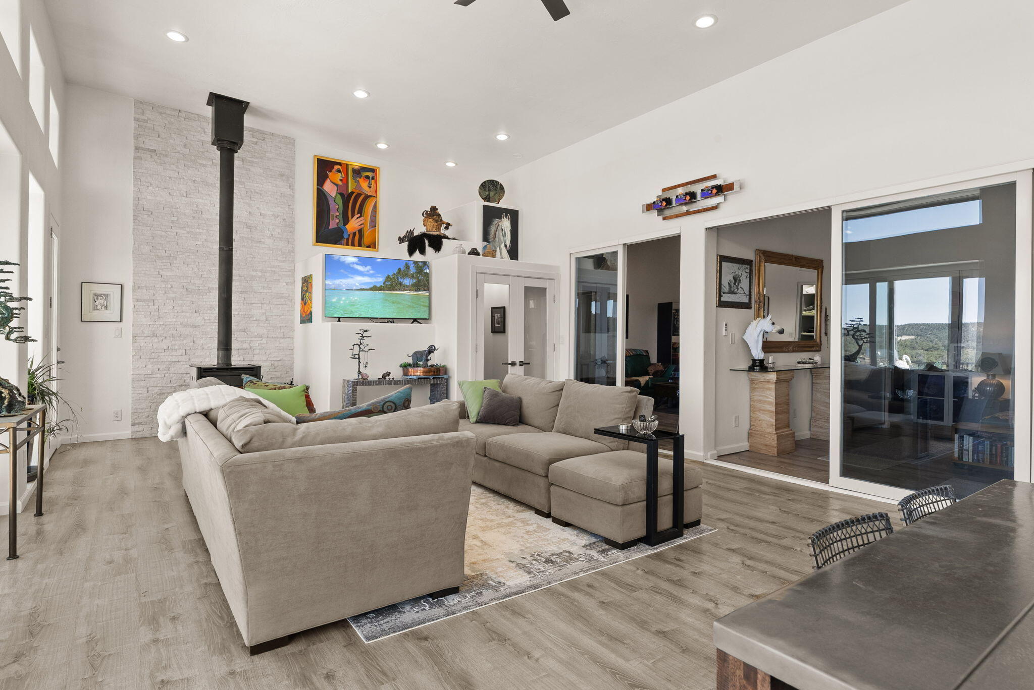 Pie Town, New Mexico, 87827, United States, 5 Bedrooms Bedrooms, ,3 BathroomsBathrooms,Residential,Active,1863330