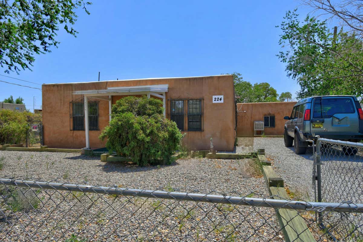 224 MONTANO RD NW, ALBUQUERQUE, NM 87107, photo 1 of 20