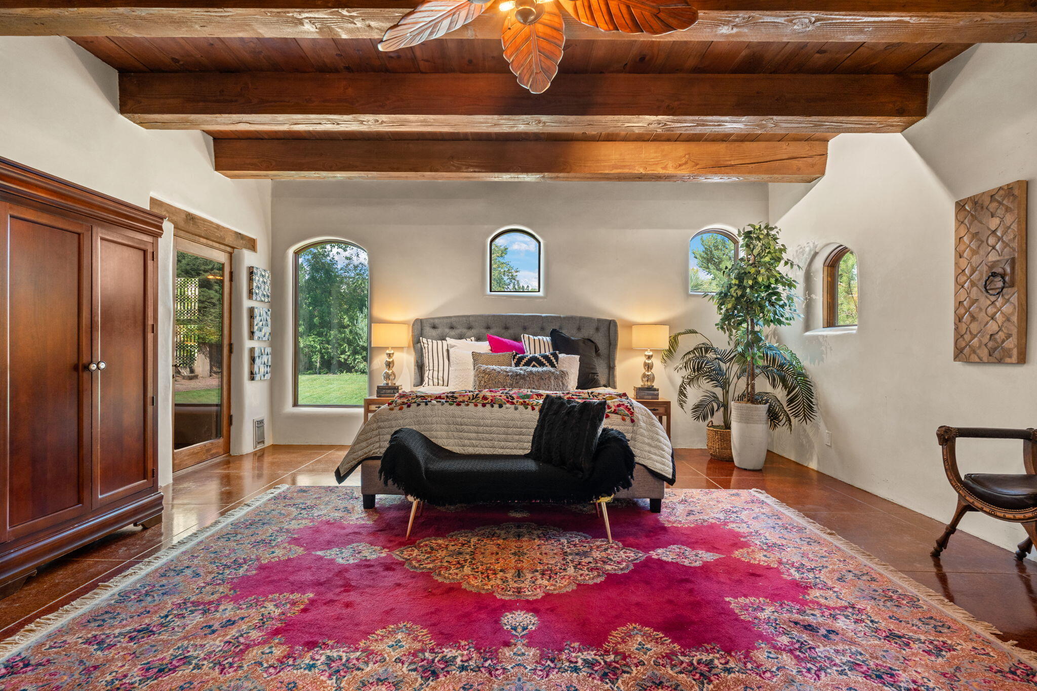 Los Ranchos, New Mexico, 87107, United States, 4 Bedrooms Bedrooms, ,6 BathroomsBathrooms,Residential,Active,1965830