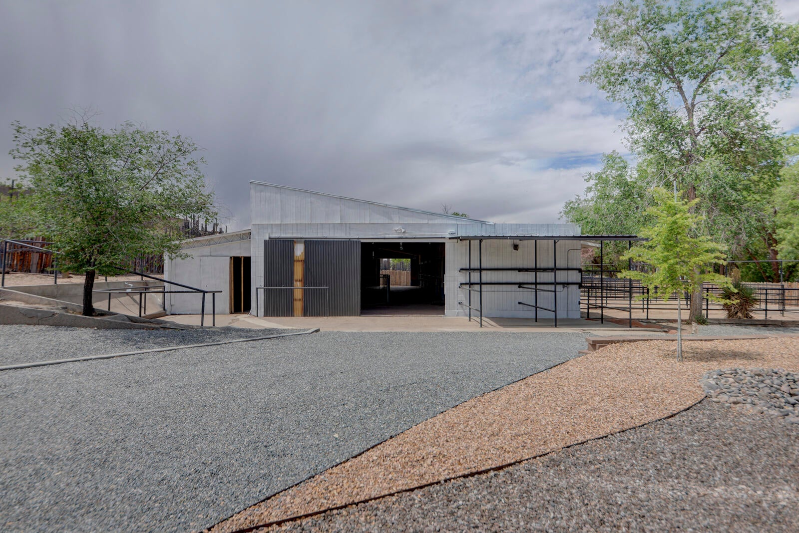 Albuquerque, New Mexico, 87113, United States, 4 Bedrooms Bedrooms, ,3 BathroomsBathrooms,Residential,Active,1824505