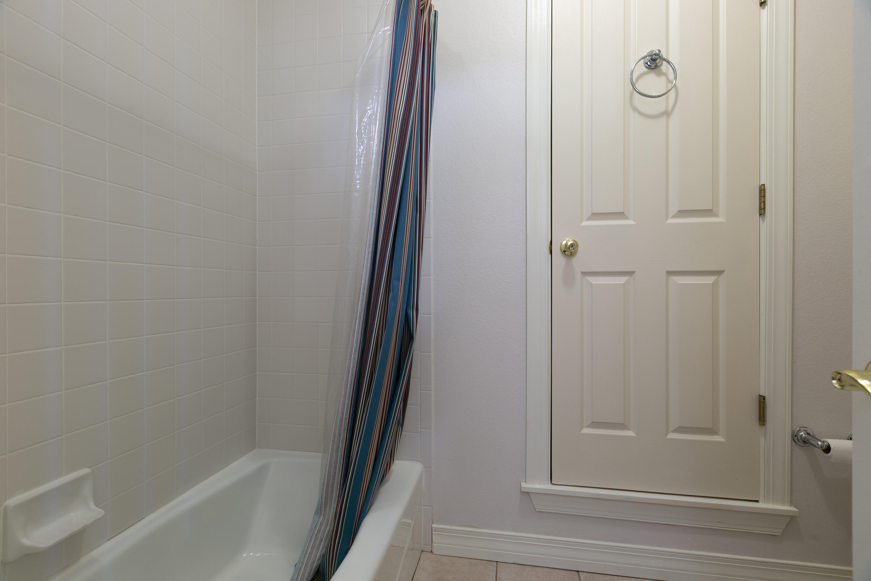 Los Ranchos, New Mexico, 87107, United States, 5 Bedrooms Bedrooms, ,5 BathroomsBathrooms,Residential,Active,1954307