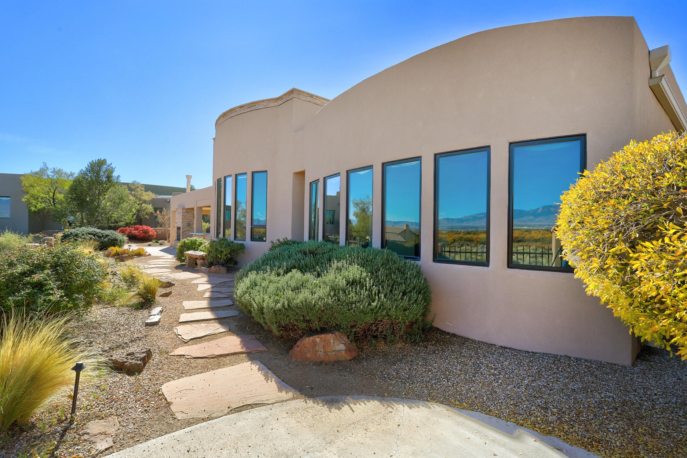 Albuquerque, New Mexico, 87120, United States, 3 Bedrooms Bedrooms, ,4 BathroomsBathrooms,Residential,Active,2001341