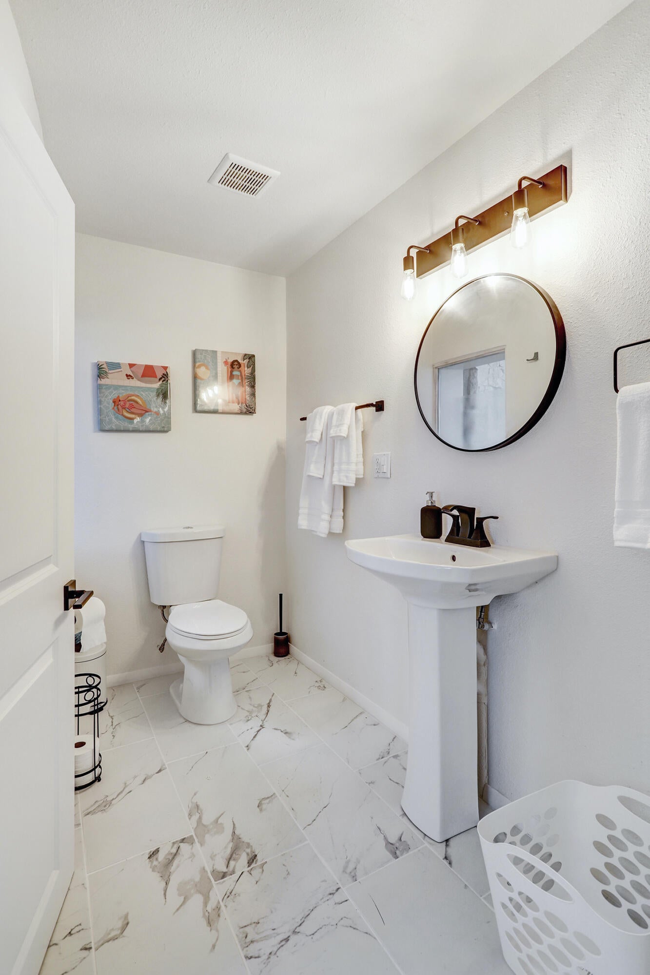 Santa Fe, New Mexico, 87507, United States, ,4 BathroomsBathrooms,Residential,Active,1780385