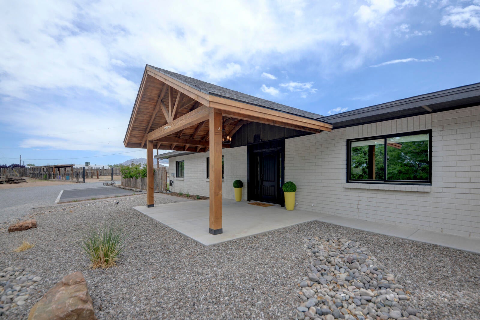 Albuquerque, New Mexico, 87113, United States, 4 Bedrooms Bedrooms, ,3 BathroomsBathrooms,Residential,Active,1824505