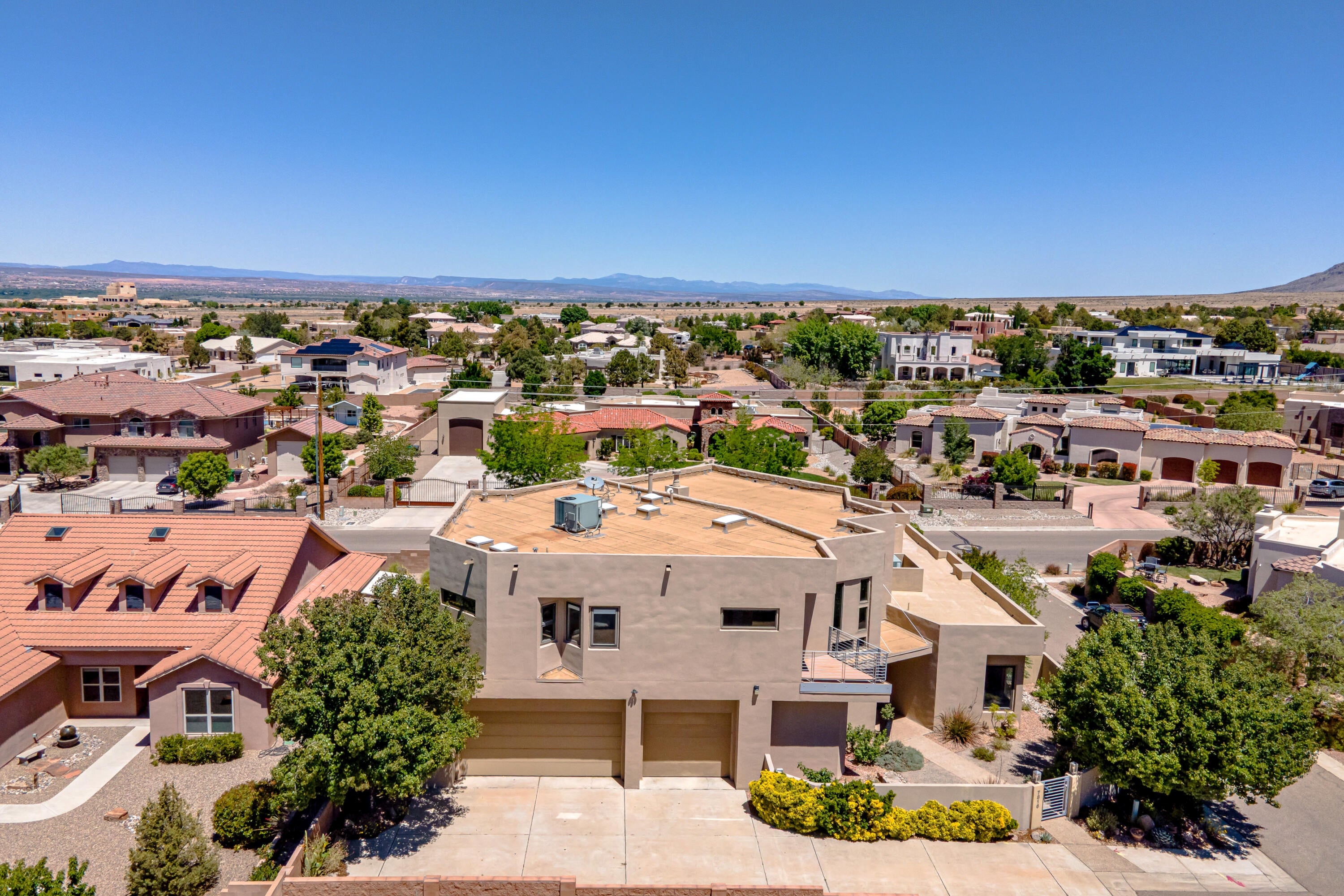 Albuquerque, New Mexico, 87122, United States, 5 Bedrooms Bedrooms, ,4 BathroomsBathrooms,Residential,Active,2044982