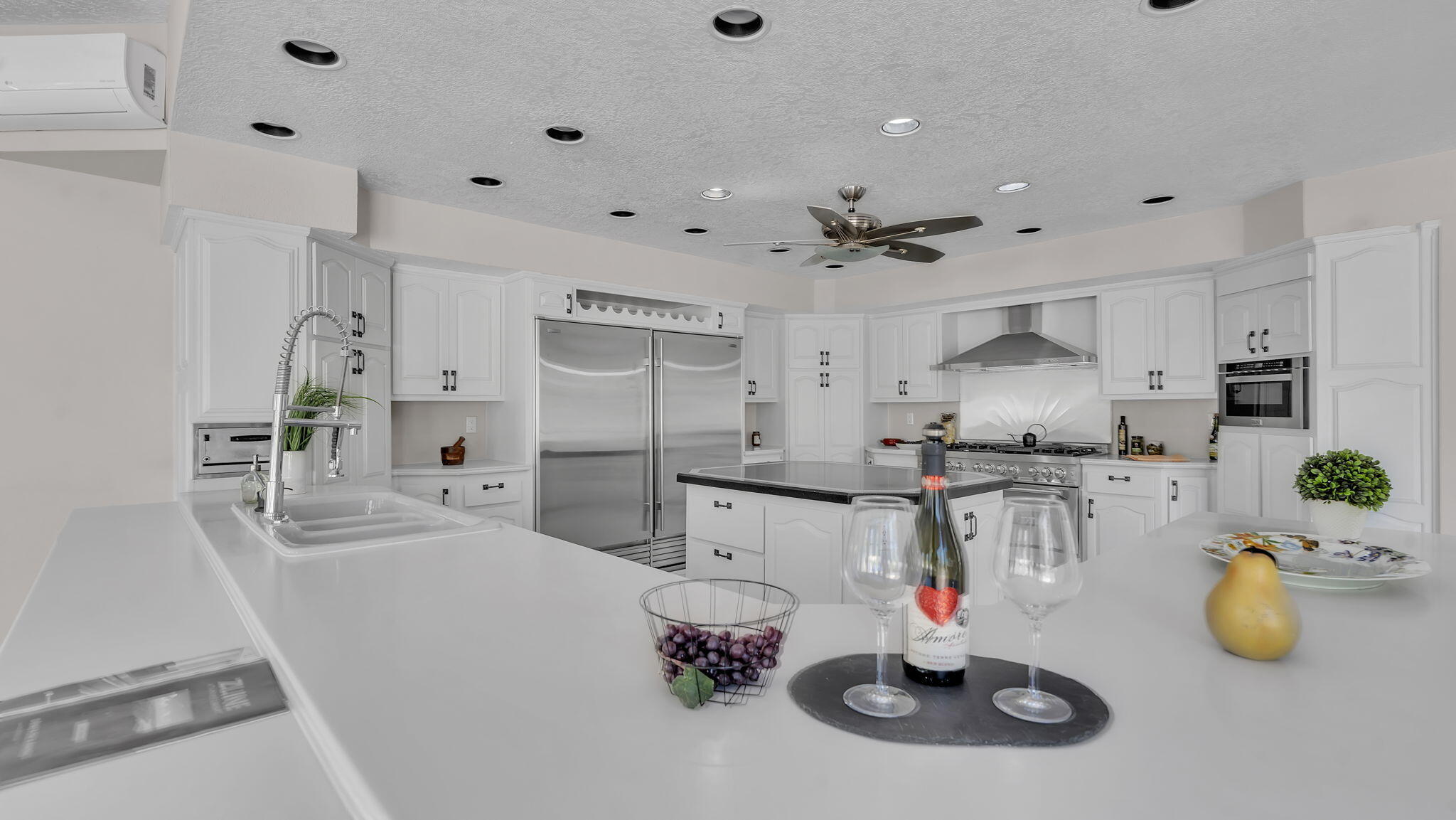 Albuquerque, New Mexico, 87111, United States, 4 Bedrooms Bedrooms, ,3 BathroomsBathrooms,Residential,Active,1965790