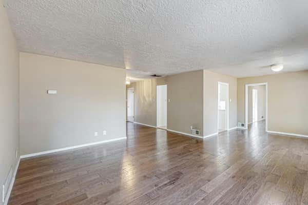 6913 LAS VEGAS AVE NE, ALBUQUERQUE, NM 87110, photo 5 of 37