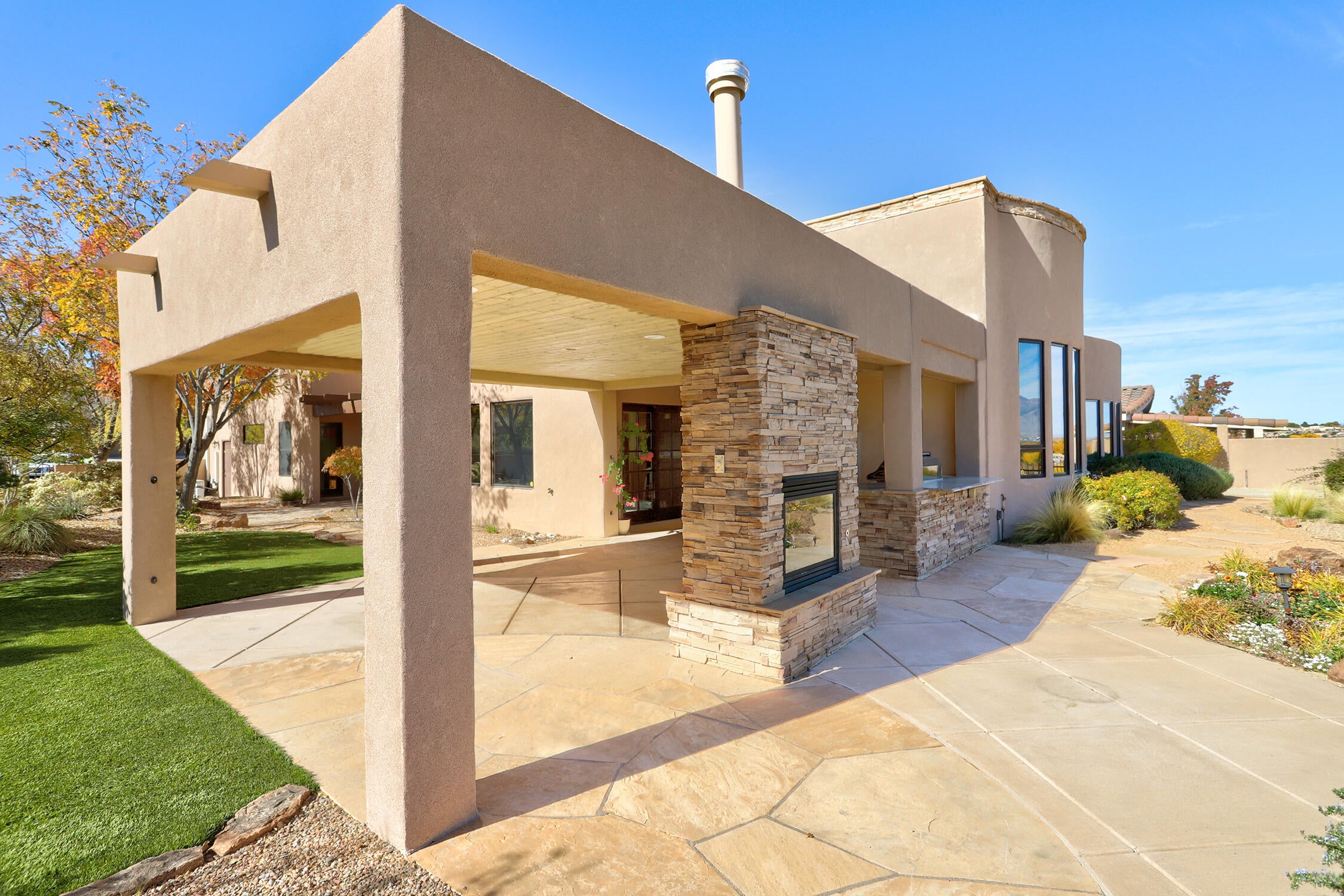 Albuquerque, New Mexico, 87120, United States, 3 Bedrooms Bedrooms, ,4 BathroomsBathrooms,Residential,Active,2001341