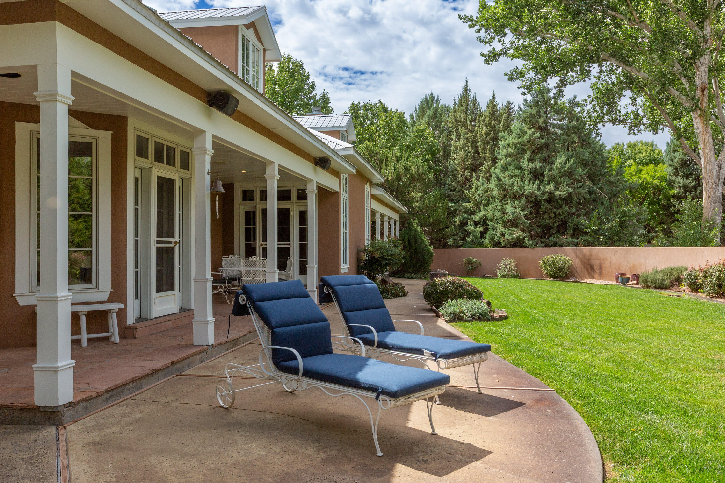 Los Ranchos, New Mexico, 87107, United States, 5 Bedrooms Bedrooms, ,5 BathroomsBathrooms,Residential,Active,1954307