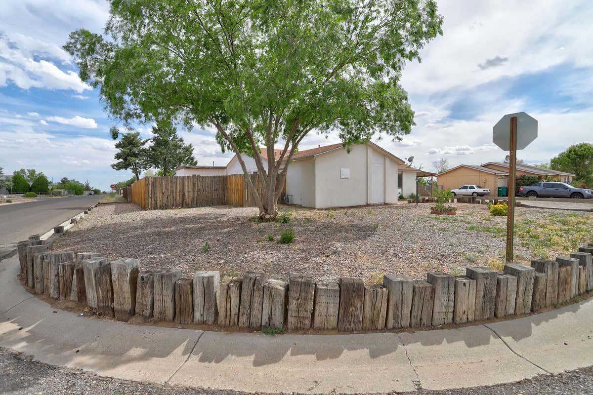 195 TIMOR RD SE, RIO RANCHO, NM 87124, photo 1 of 24