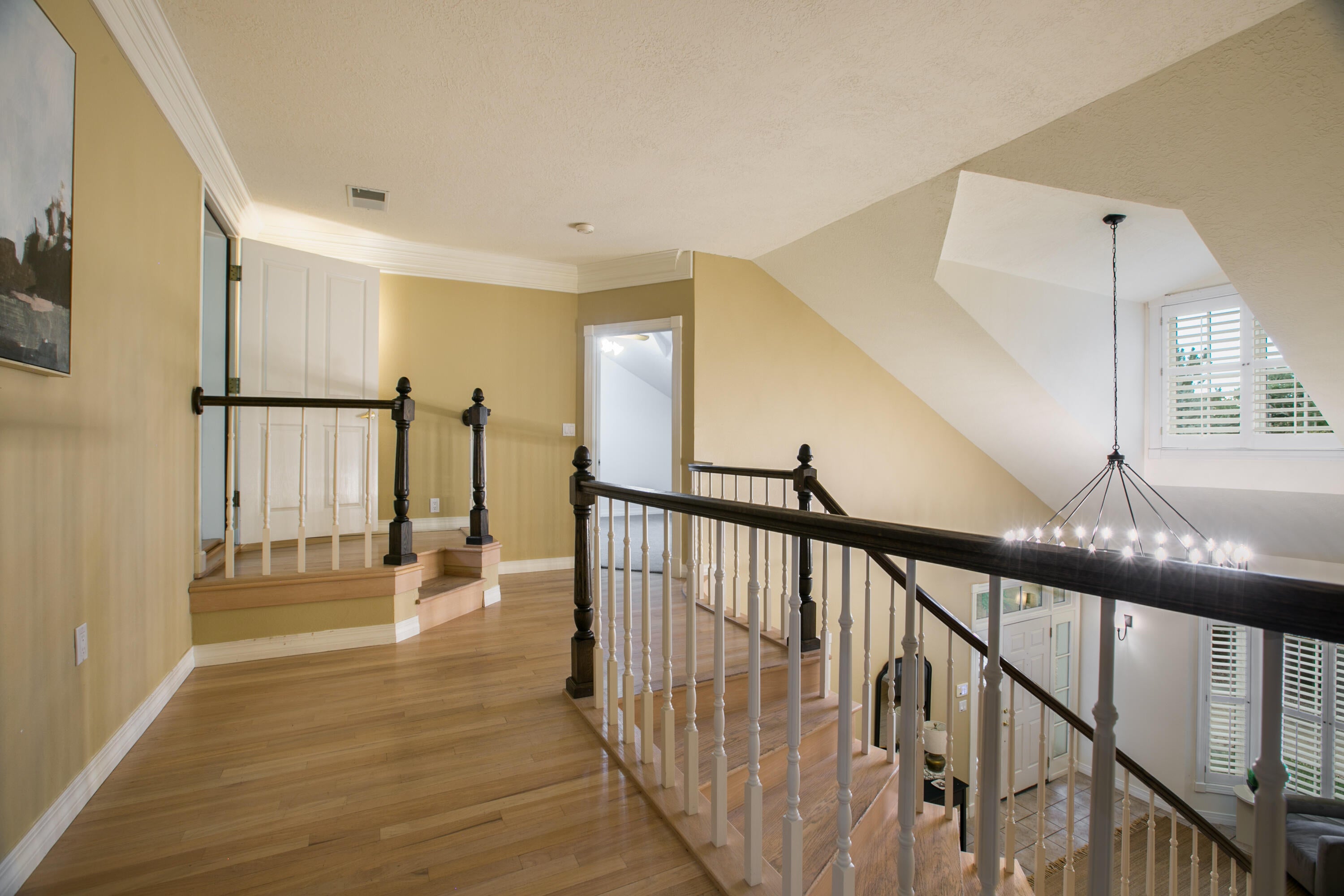 Los Ranchos, New Mexico, 87107, United States, 5 Bedrooms Bedrooms, ,5 BathroomsBathrooms,Residential,Active,1954307