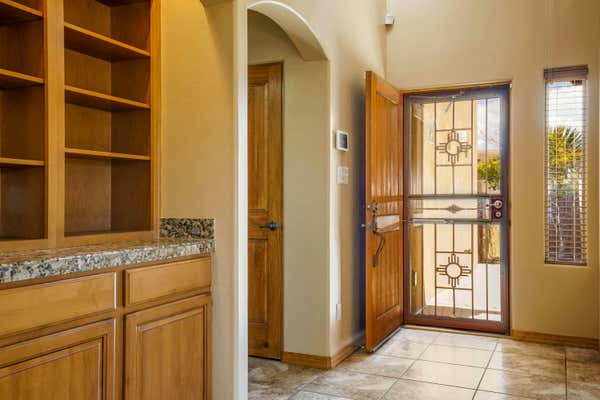 5004 MIRADA CT NW, ALBUQUERQUE, NM 87120, photo 4 of 51