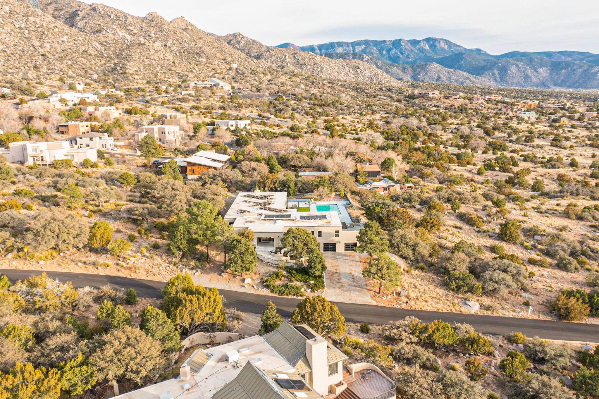 Albuquerque, New Mexico, 87122, United States, 4 Bedrooms Bedrooms, ,7 BathroomsBathrooms,Residential,Active,1970922