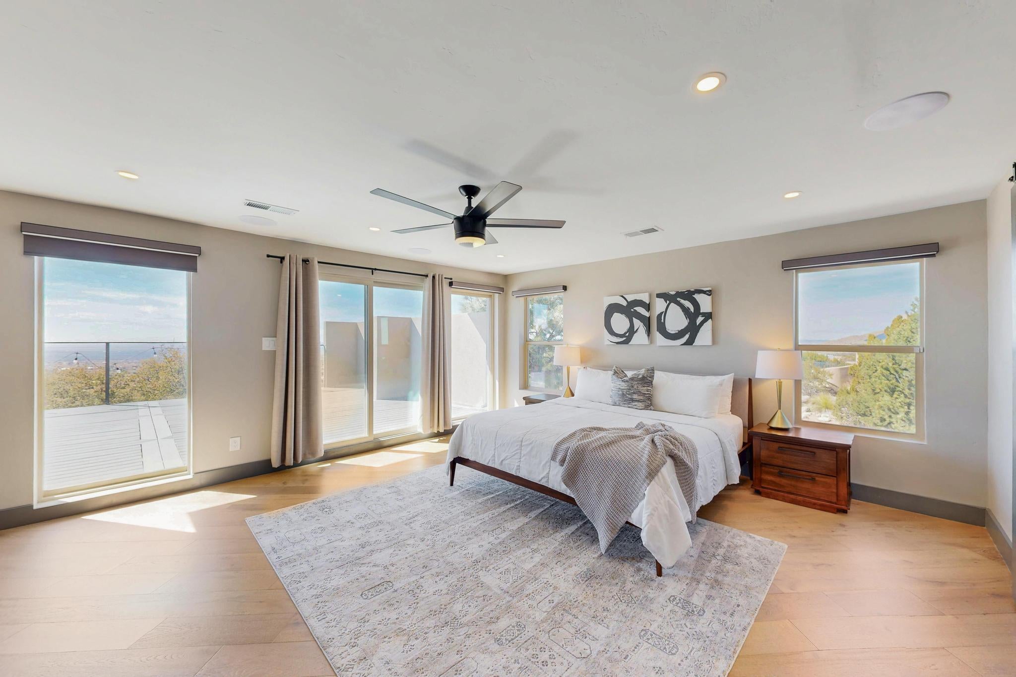 Albuquerque, New Mexico, 87122, United States, 4 Bedrooms Bedrooms, ,7 BathroomsBathrooms,Residential,Active,1970922