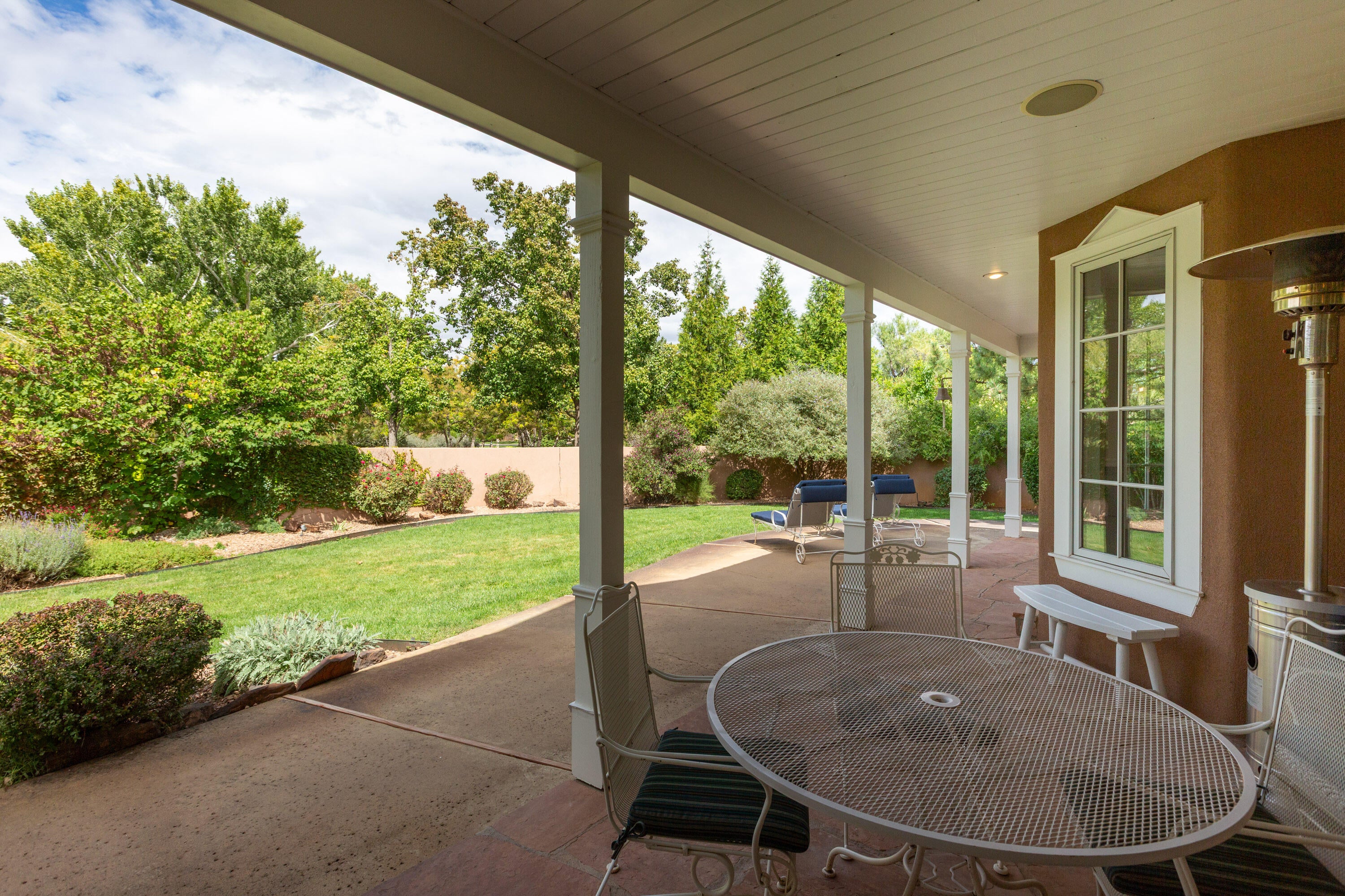 Los Ranchos, New Mexico, 87107, United States, 5 Bedrooms Bedrooms, ,5 BathroomsBathrooms,Residential,Active,1954307