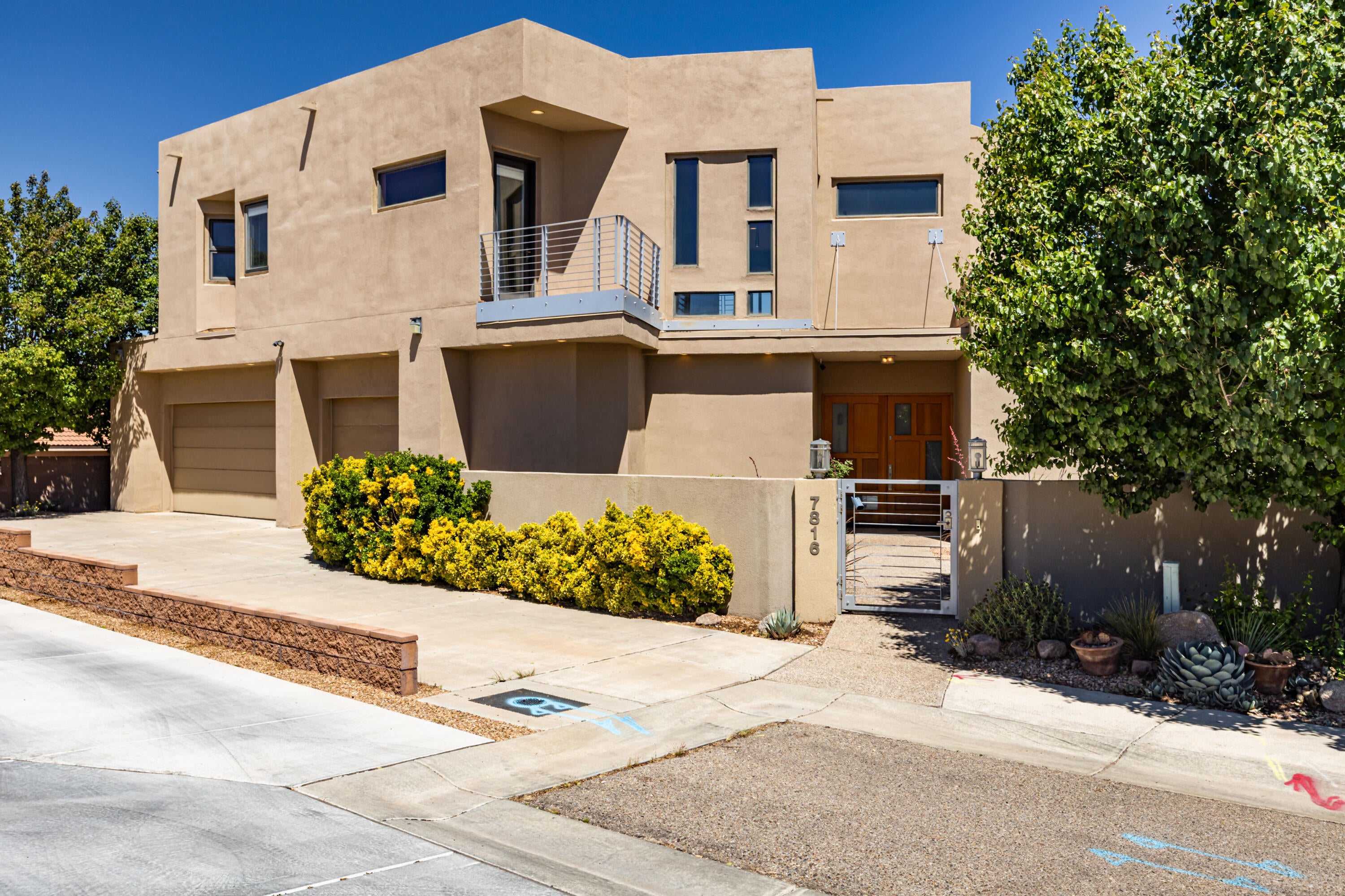 Albuquerque, New Mexico, 87122, United States, 5 Bedrooms Bedrooms, ,4 BathroomsBathrooms,Residential,Active,2044982