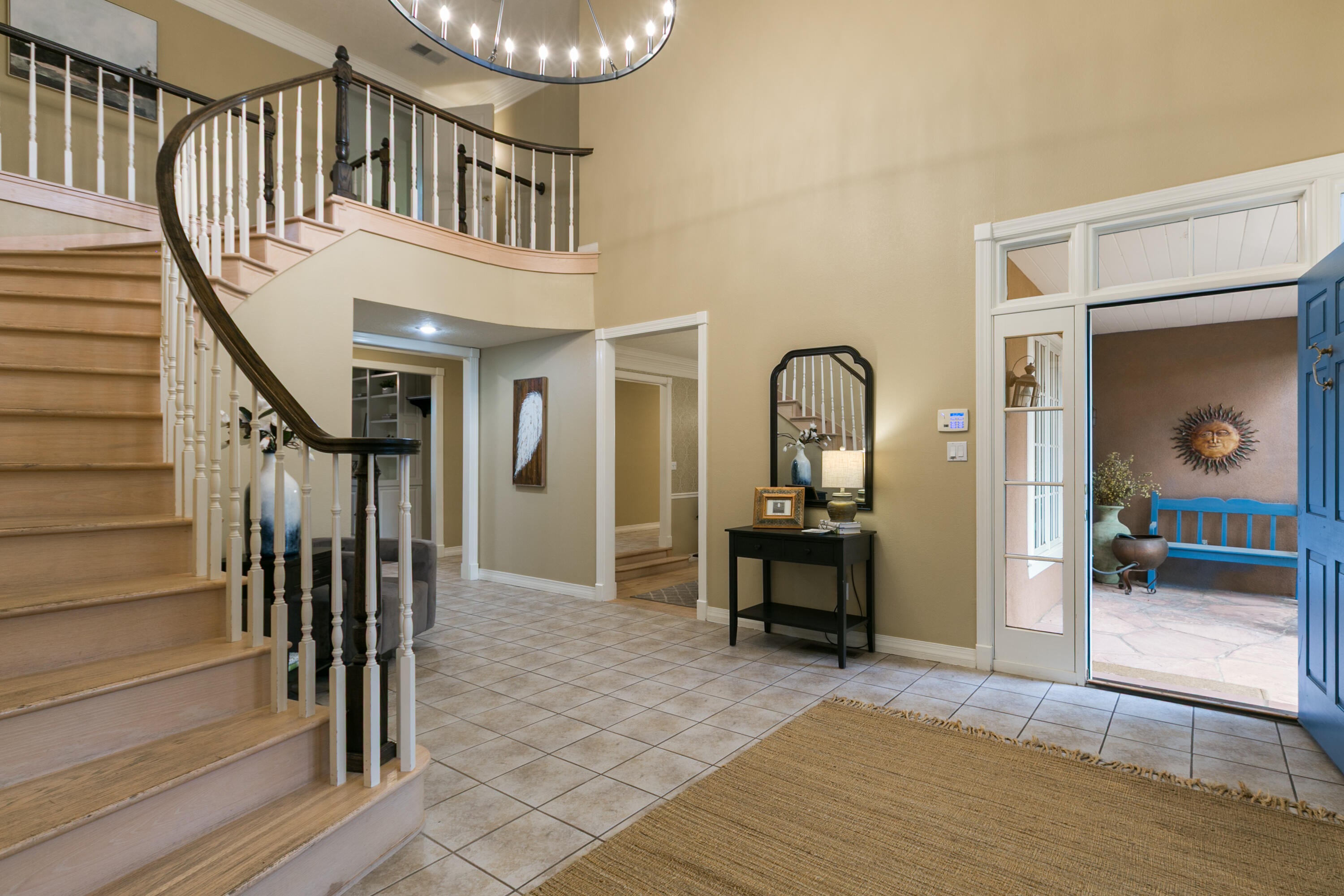 Los Ranchos, New Mexico, 87107, United States, 5 Bedrooms Bedrooms, ,5 BathroomsBathrooms,Residential,Active,1954307