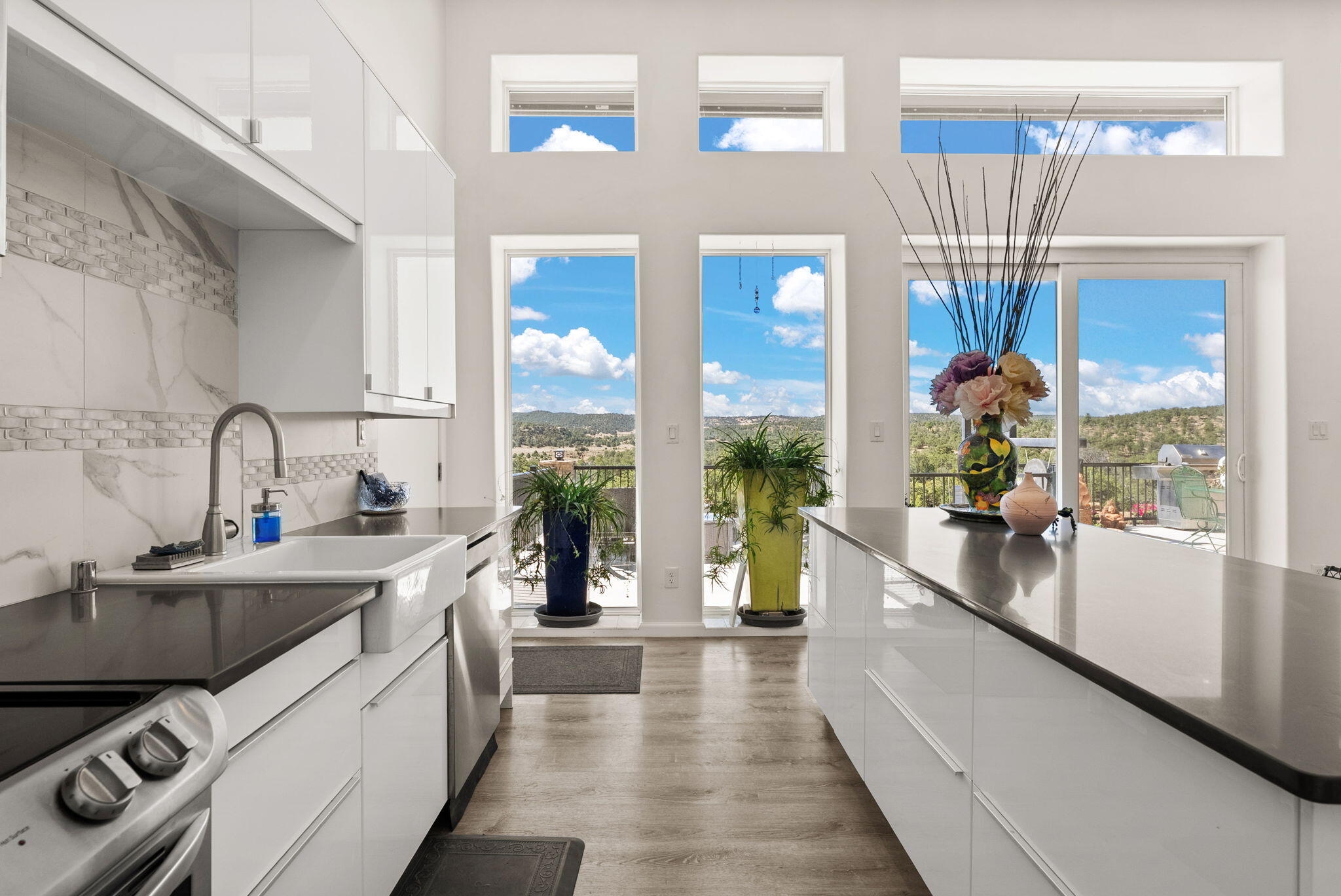 Pie Town, New Mexico, 87827, United States, 5 Bedrooms Bedrooms, ,3 BathroomsBathrooms,Residential,Active,1863330