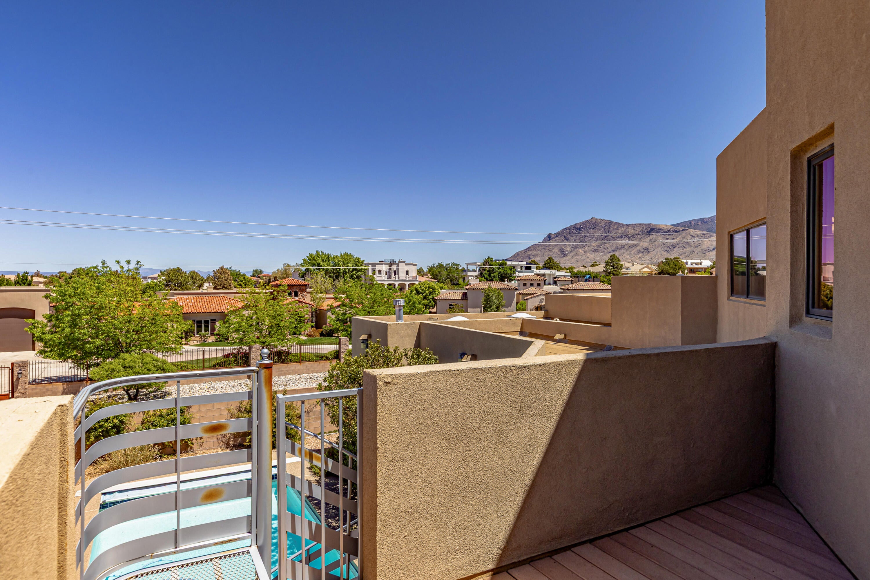Albuquerque, New Mexico, 87122, United States, 5 Bedrooms Bedrooms, ,4 BathroomsBathrooms,Residential,Active,2044982