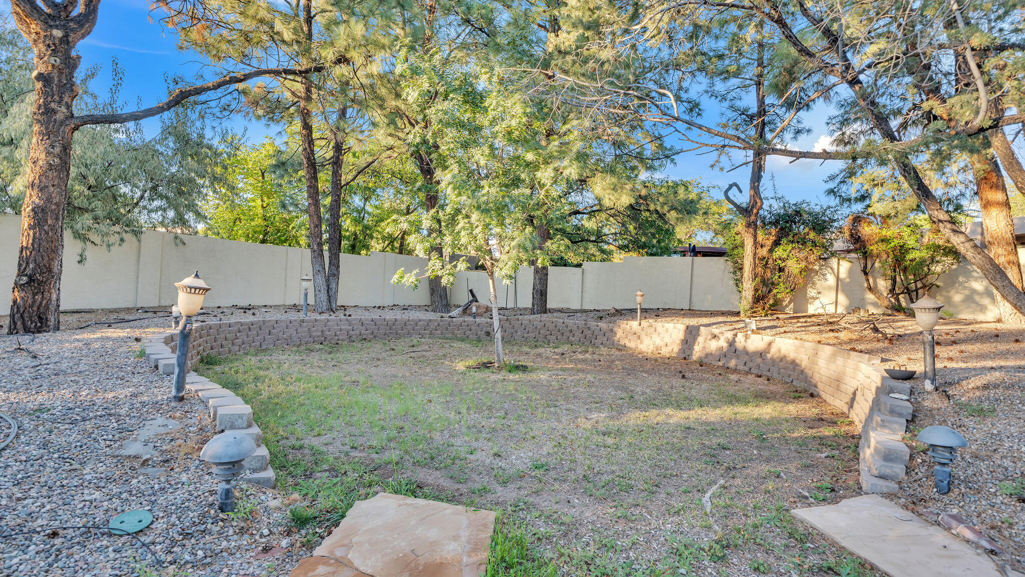 Albuquerque, New Mexico, 87111, United States, 4 Bedrooms Bedrooms, ,3 BathroomsBathrooms,Residential,Active,1965790