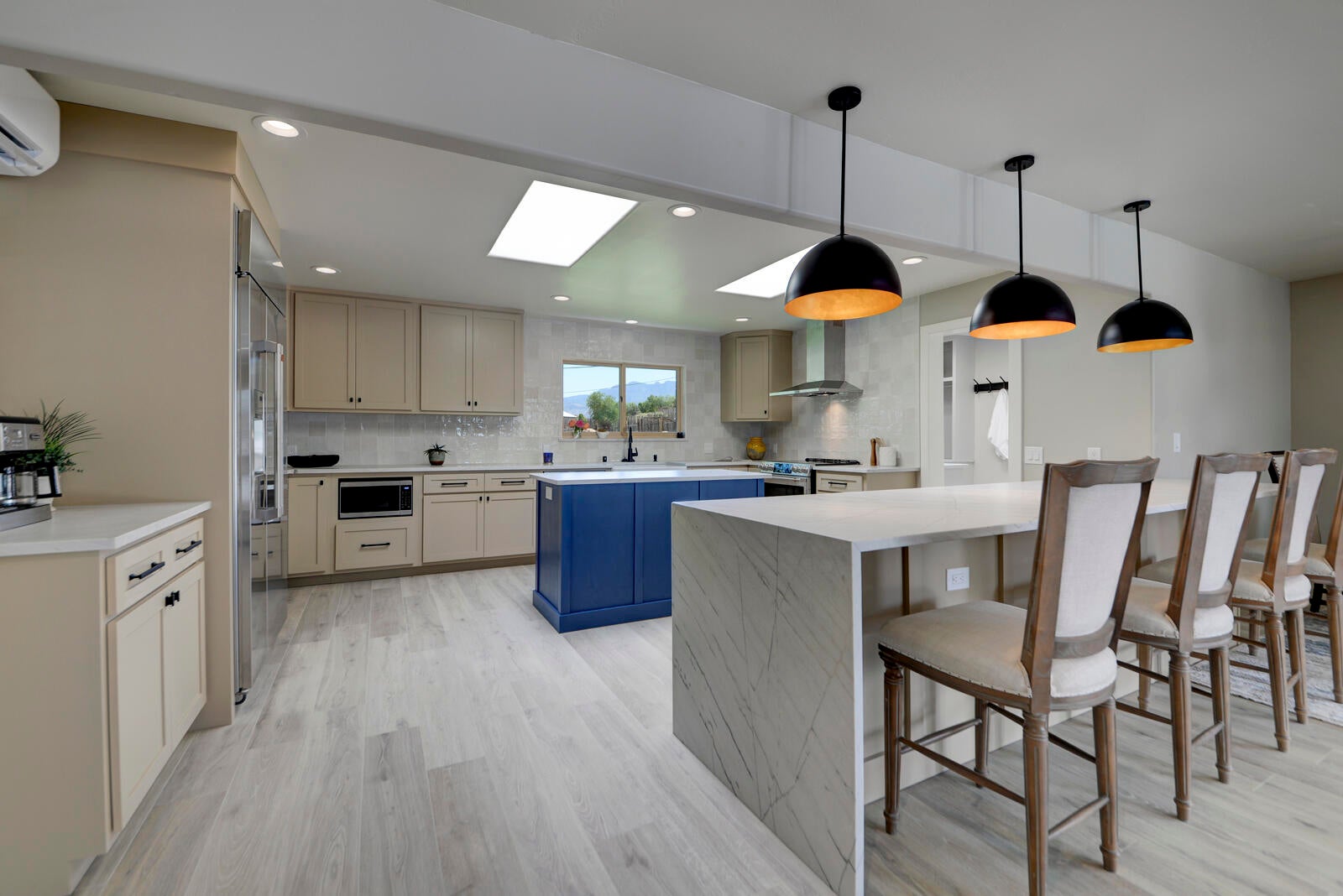 Albuquerque, New Mexico, 87113, United States, 4 Bedrooms Bedrooms, ,3 BathroomsBathrooms,Residential,Active,1824505