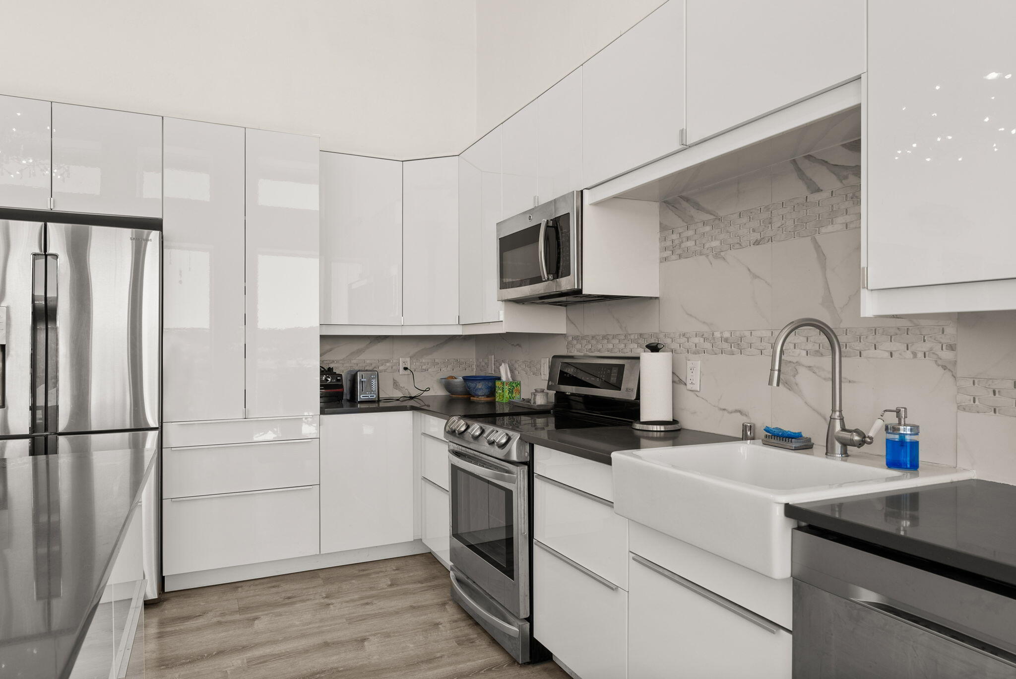 Pie Town, New Mexico, 87827, United States, 5 Bedrooms Bedrooms, ,3 BathroomsBathrooms,Residential,Active,1863330