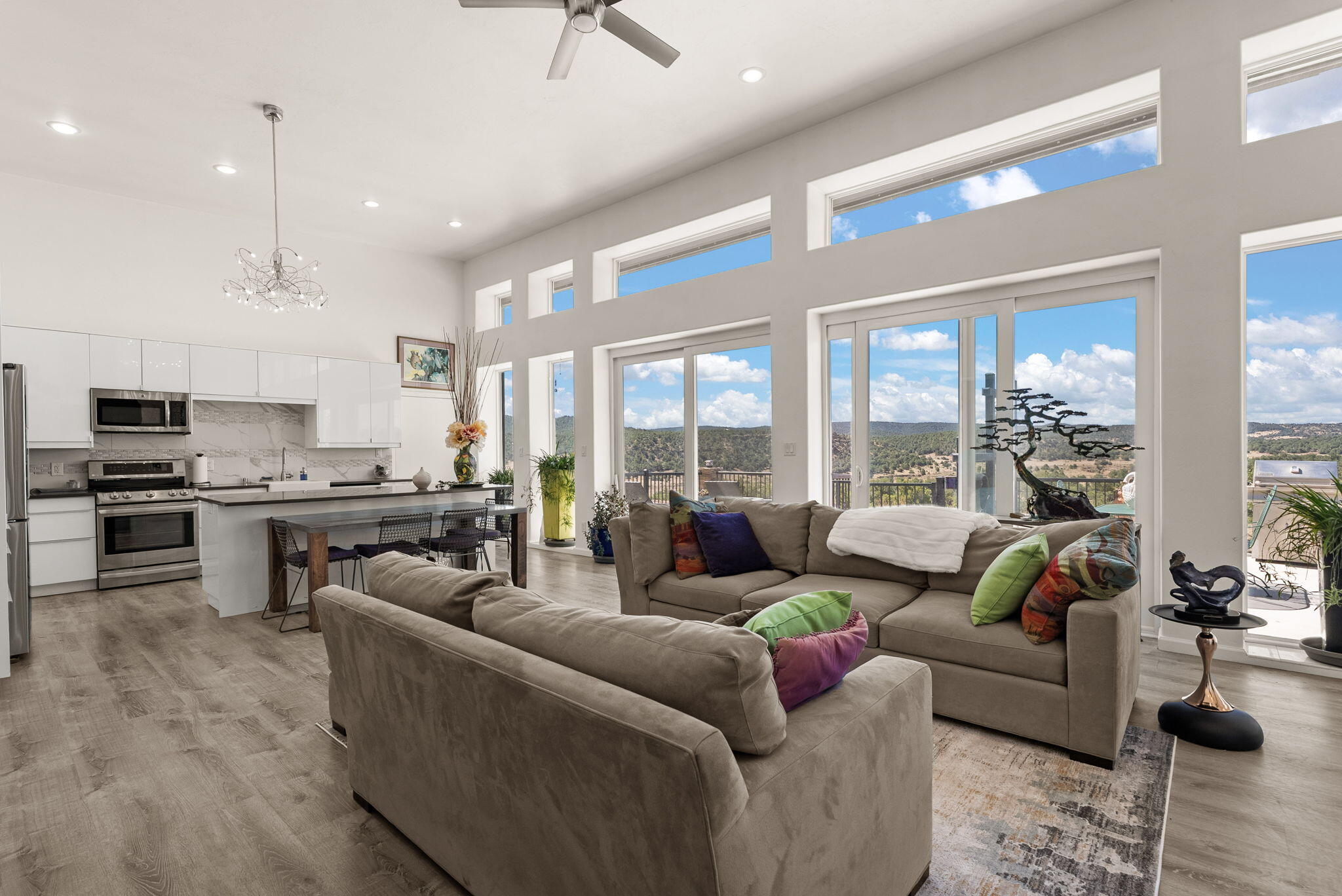 Pie Town, New Mexico, 87827, United States, 5 Bedrooms Bedrooms, ,3 BathroomsBathrooms,Residential,Active,1863330