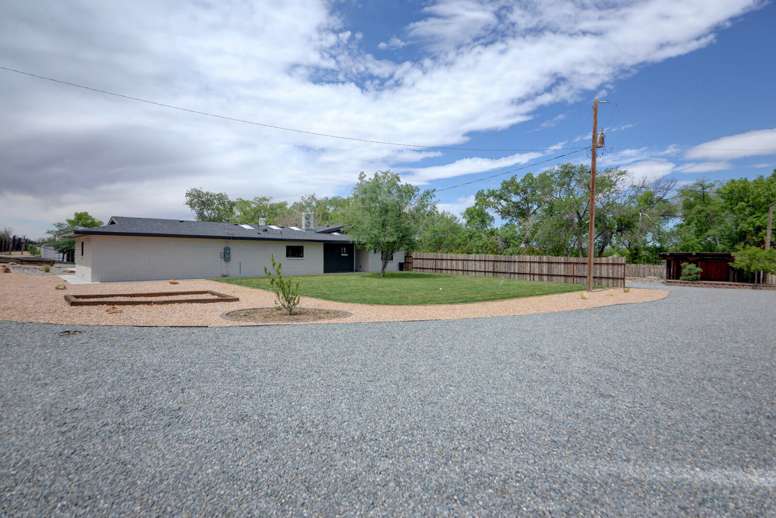 Albuquerque, New Mexico, 87113, United States, 4 Bedrooms Bedrooms, ,3 BathroomsBathrooms,Residential,Active,1824505