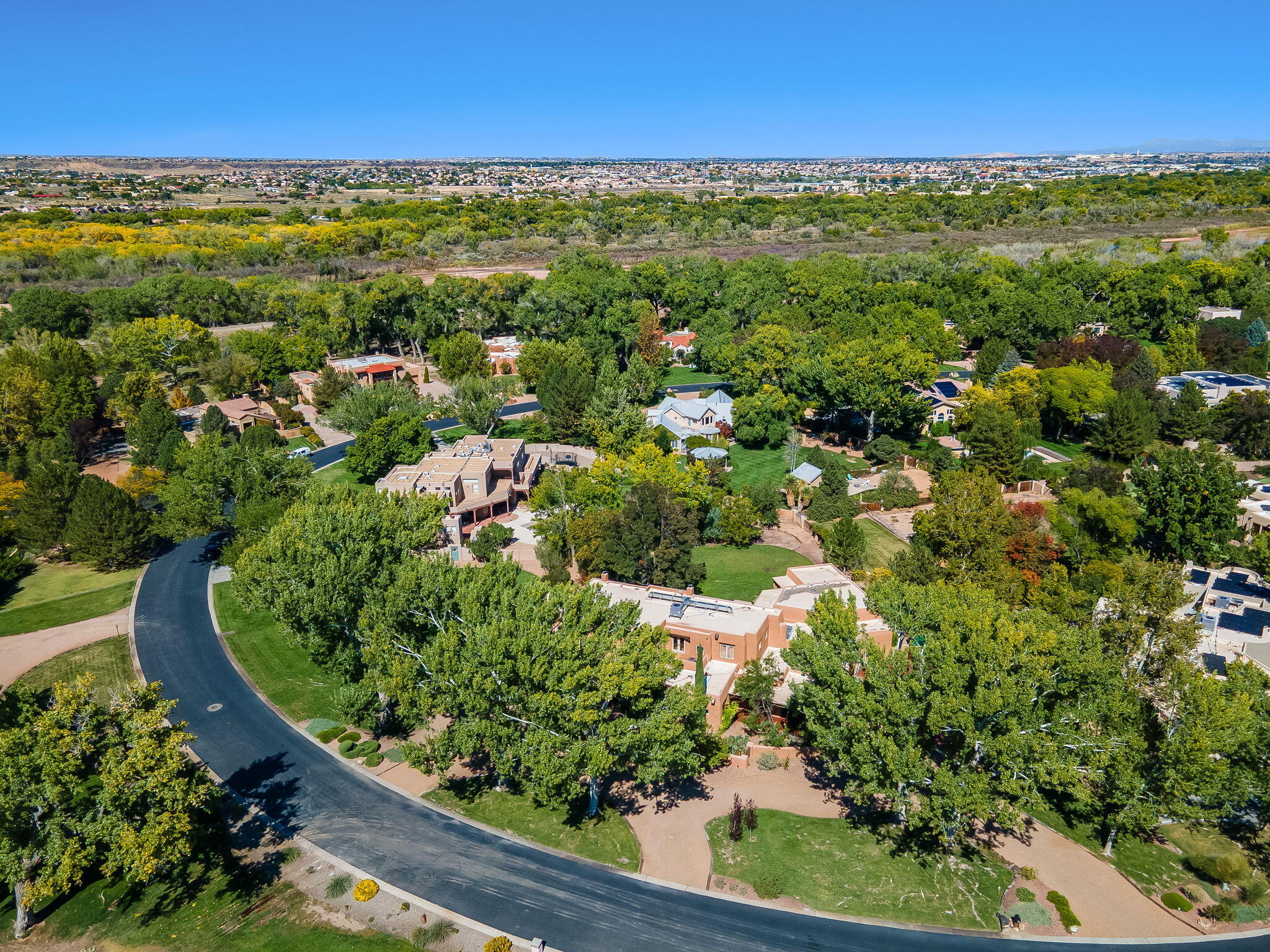 Los Ranchos, New Mexico, 87107, United States, 4 Bedrooms Bedrooms, ,6 BathroomsBathrooms,Residential,Active,1965830