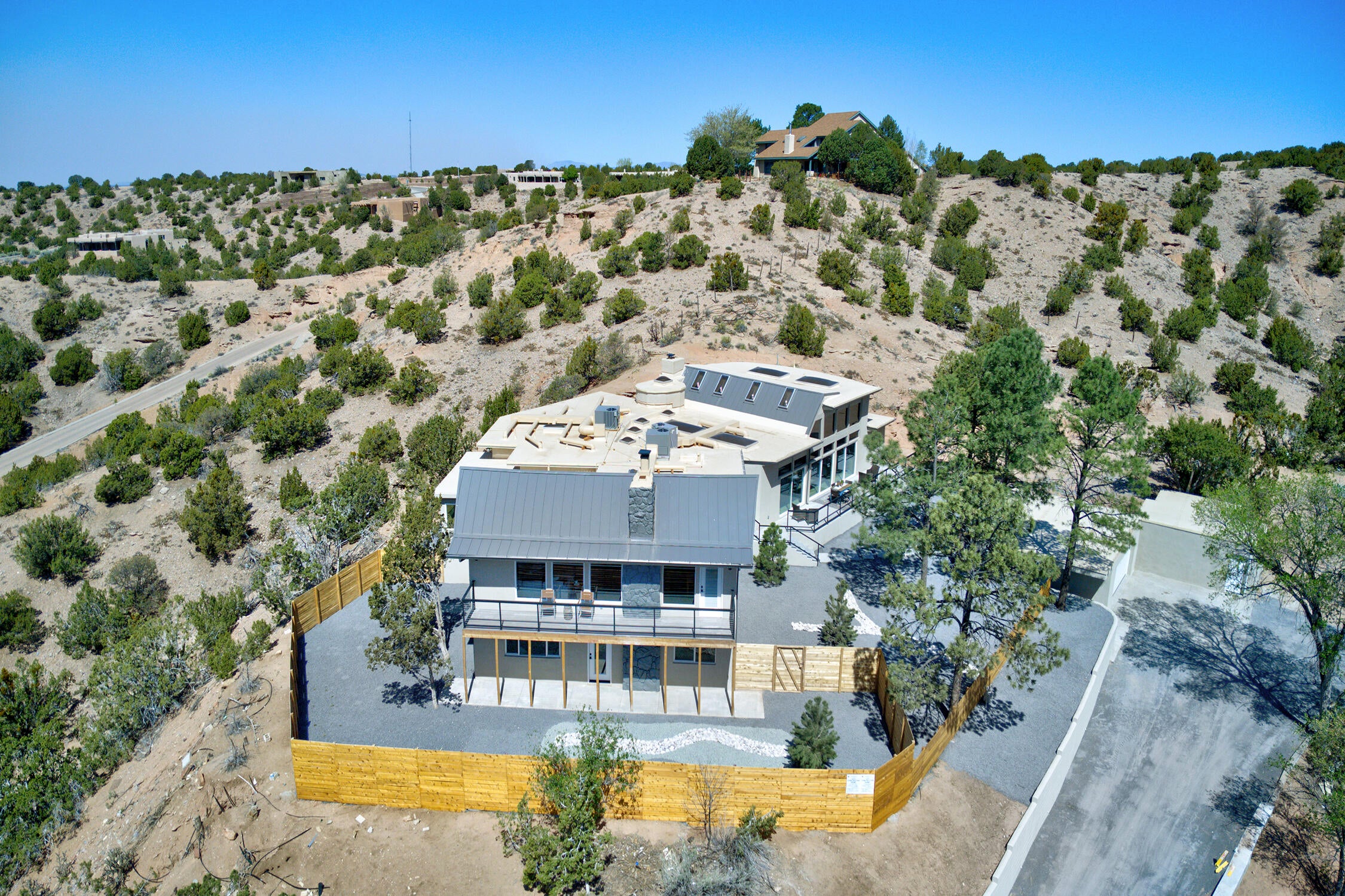 Santa Fe, New Mexico, 87507, United States, ,4 BathroomsBathrooms,Residential,Active,1780385