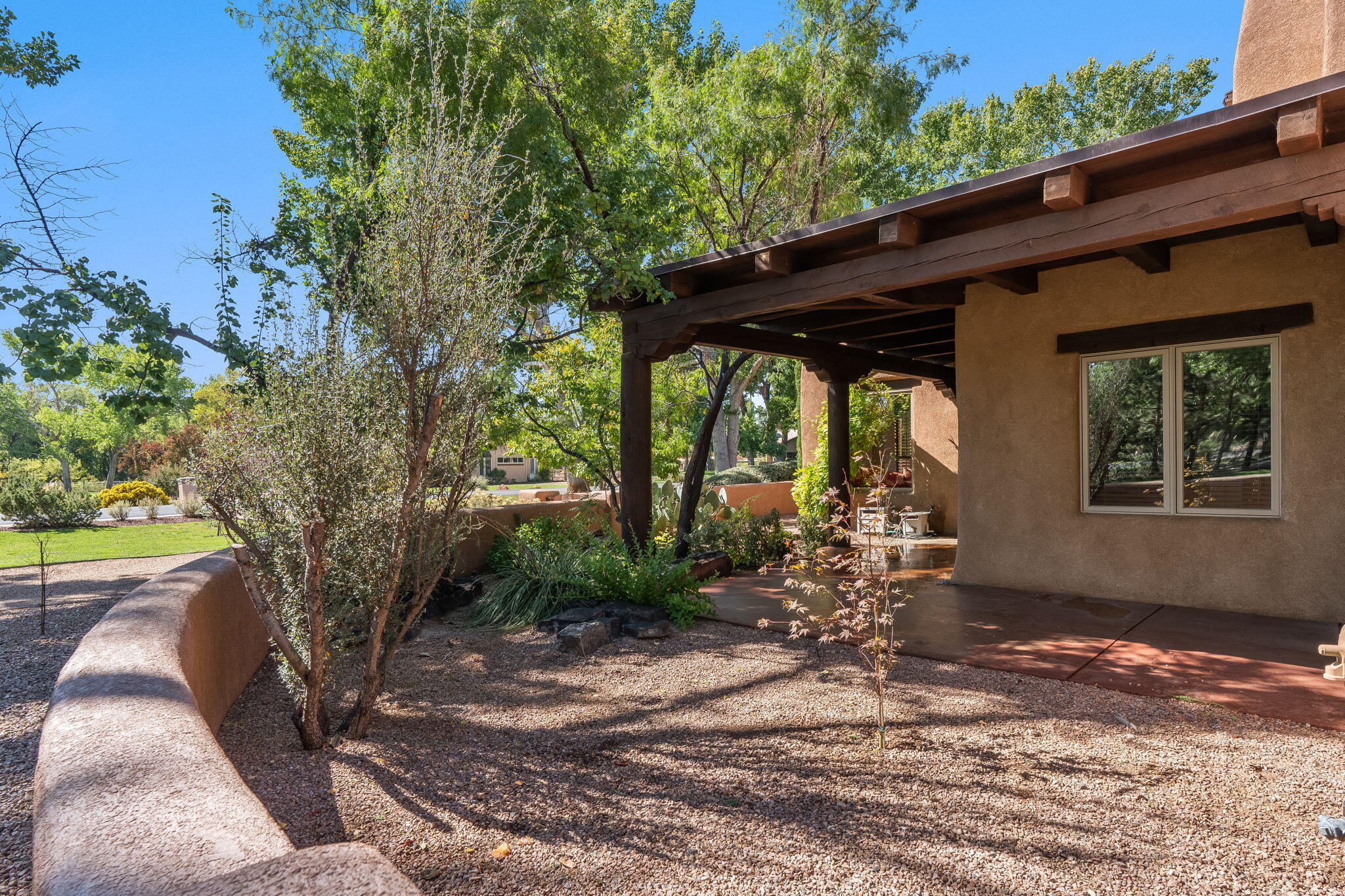 Los Ranchos, New Mexico, 87107, United States, 4 Bedrooms Bedrooms, ,6 BathroomsBathrooms,Residential,Active,1965830