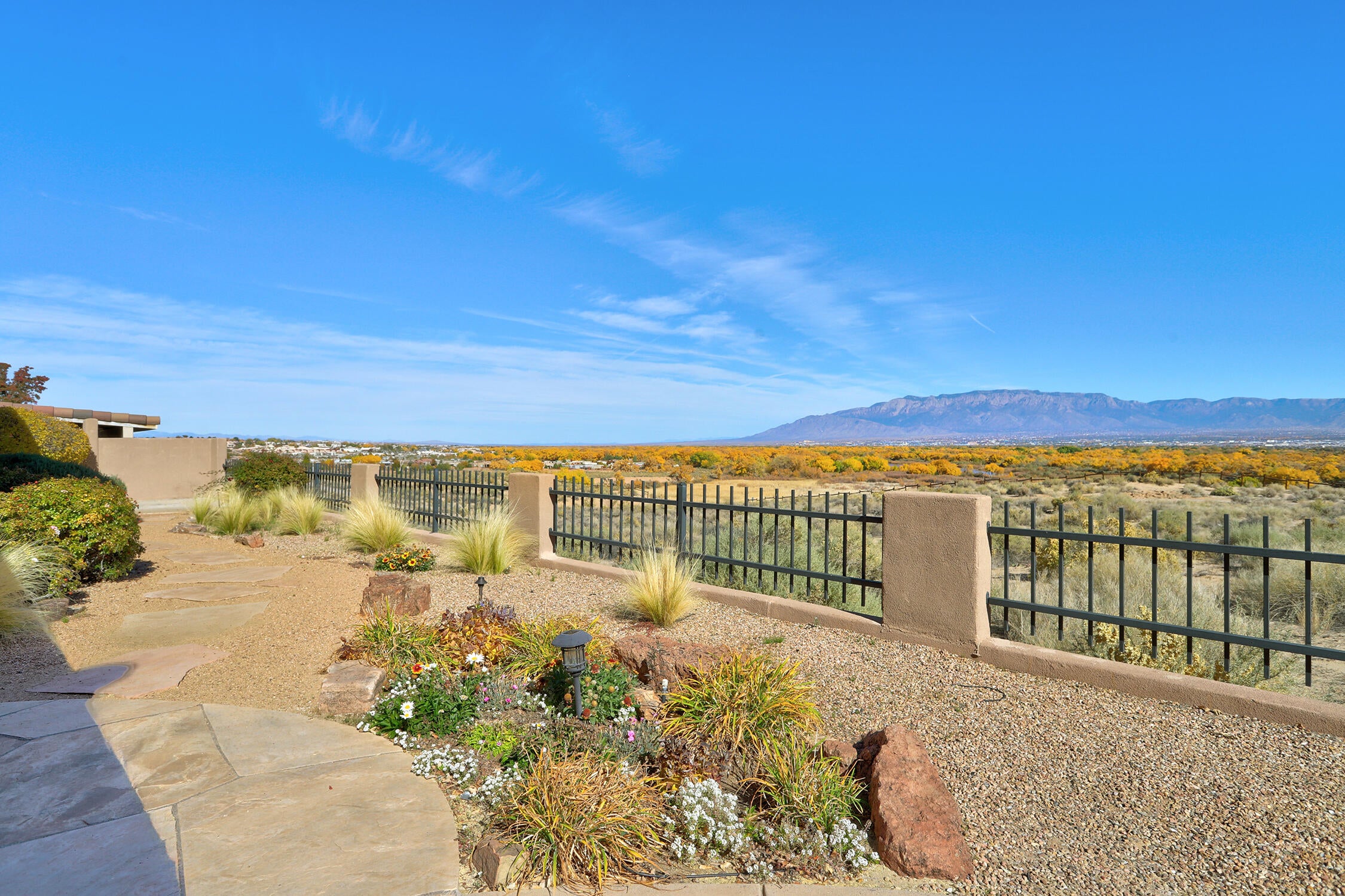 Albuquerque, New Mexico, 87120, United States, 3 Bedrooms Bedrooms, ,4 BathroomsBathrooms,Residential,Active,2001341