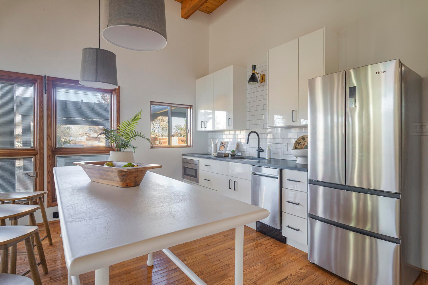 Albuquerque, New Mexico, 87107, United States, 4 Bedrooms Bedrooms, ,4 BathroomsBathrooms,Residential,Pending,2007350