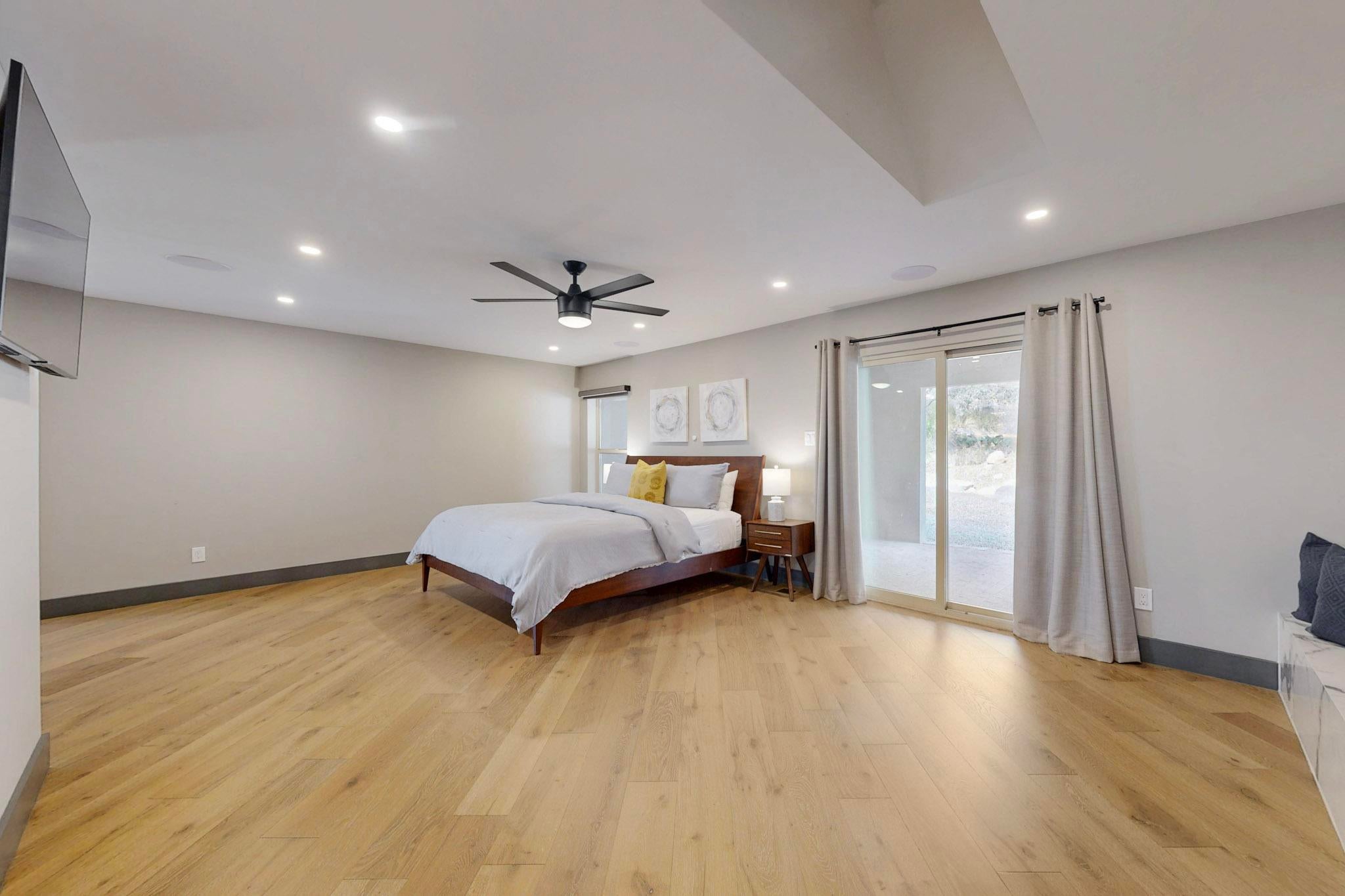 Albuquerque, New Mexico, 87122, United States, 4 Bedrooms Bedrooms, ,7 BathroomsBathrooms,Residential,Active,1970922