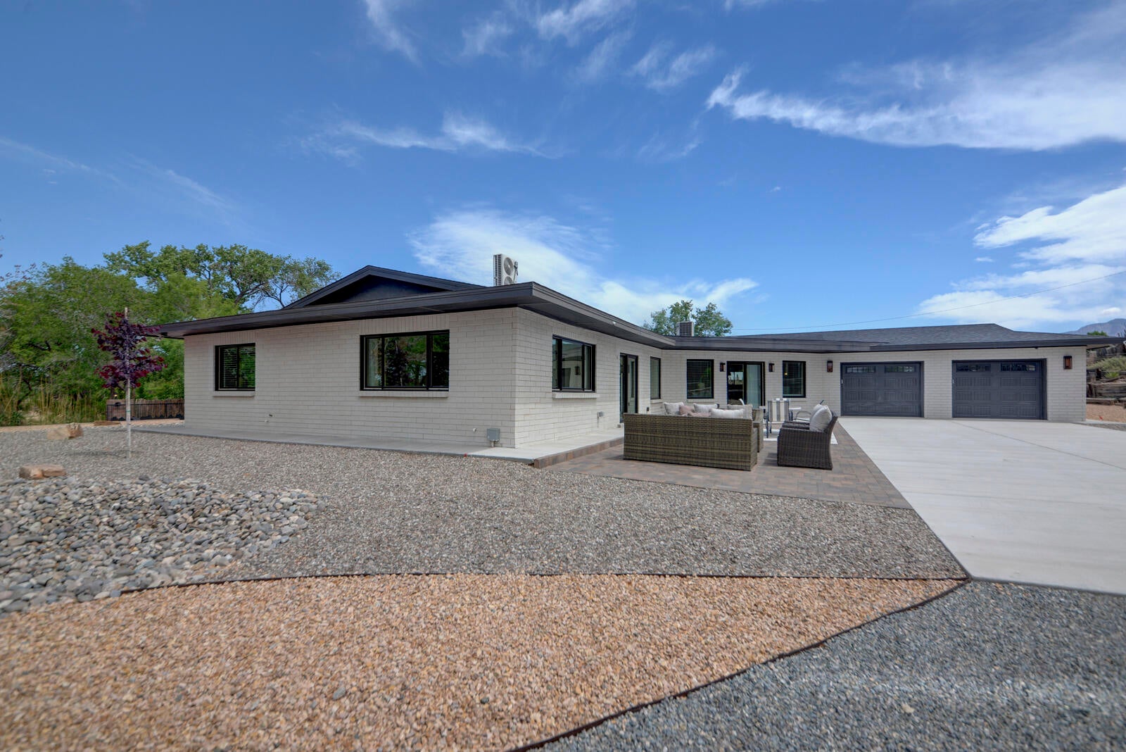 Albuquerque, New Mexico, 87113, United States, 4 Bedrooms Bedrooms, ,3 BathroomsBathrooms,Residential,Active,1824505