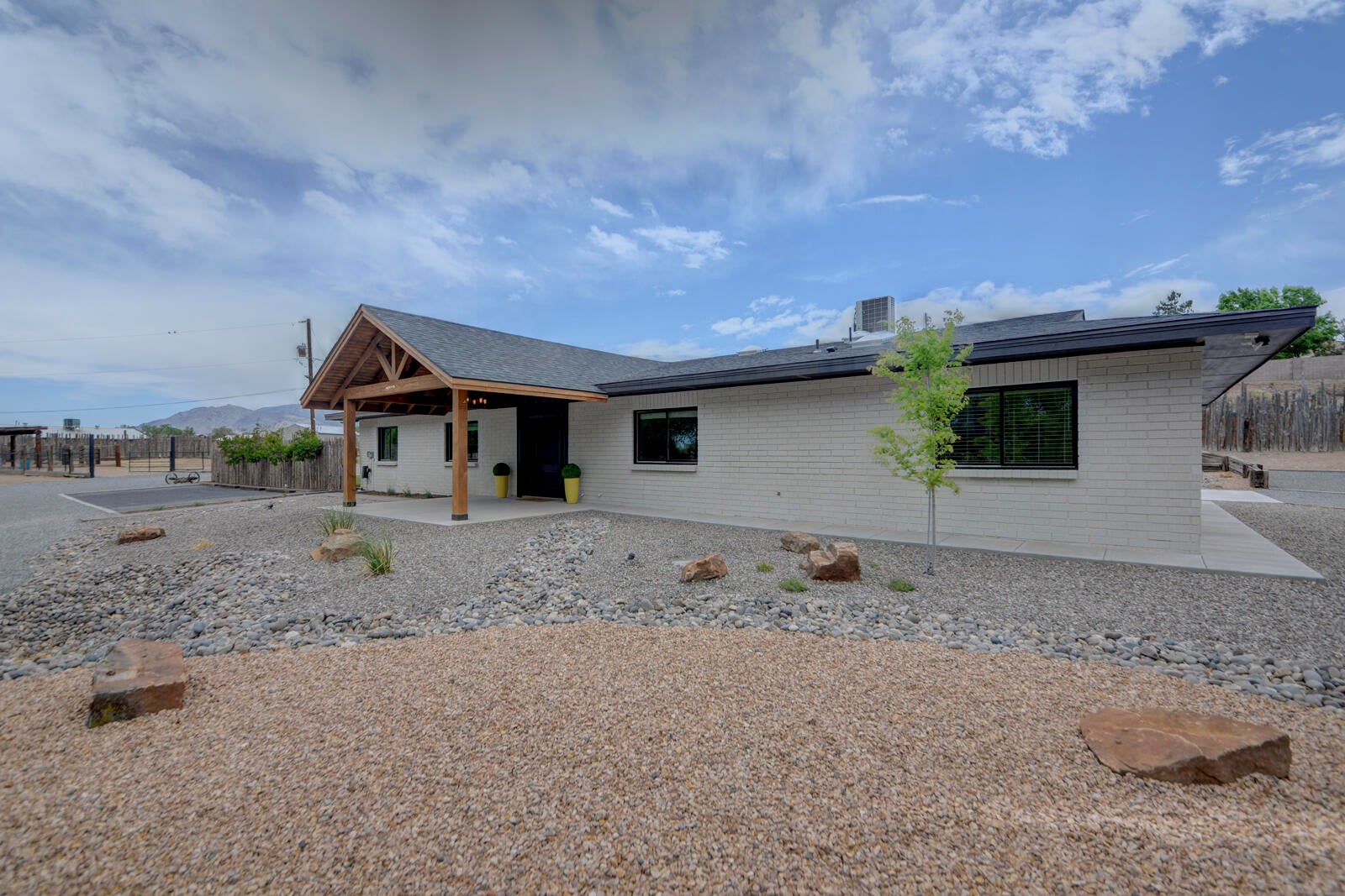 Albuquerque, New Mexico, 87113, United States, 4 Bedrooms Bedrooms, ,3 BathroomsBathrooms,Residential,Active,1824505