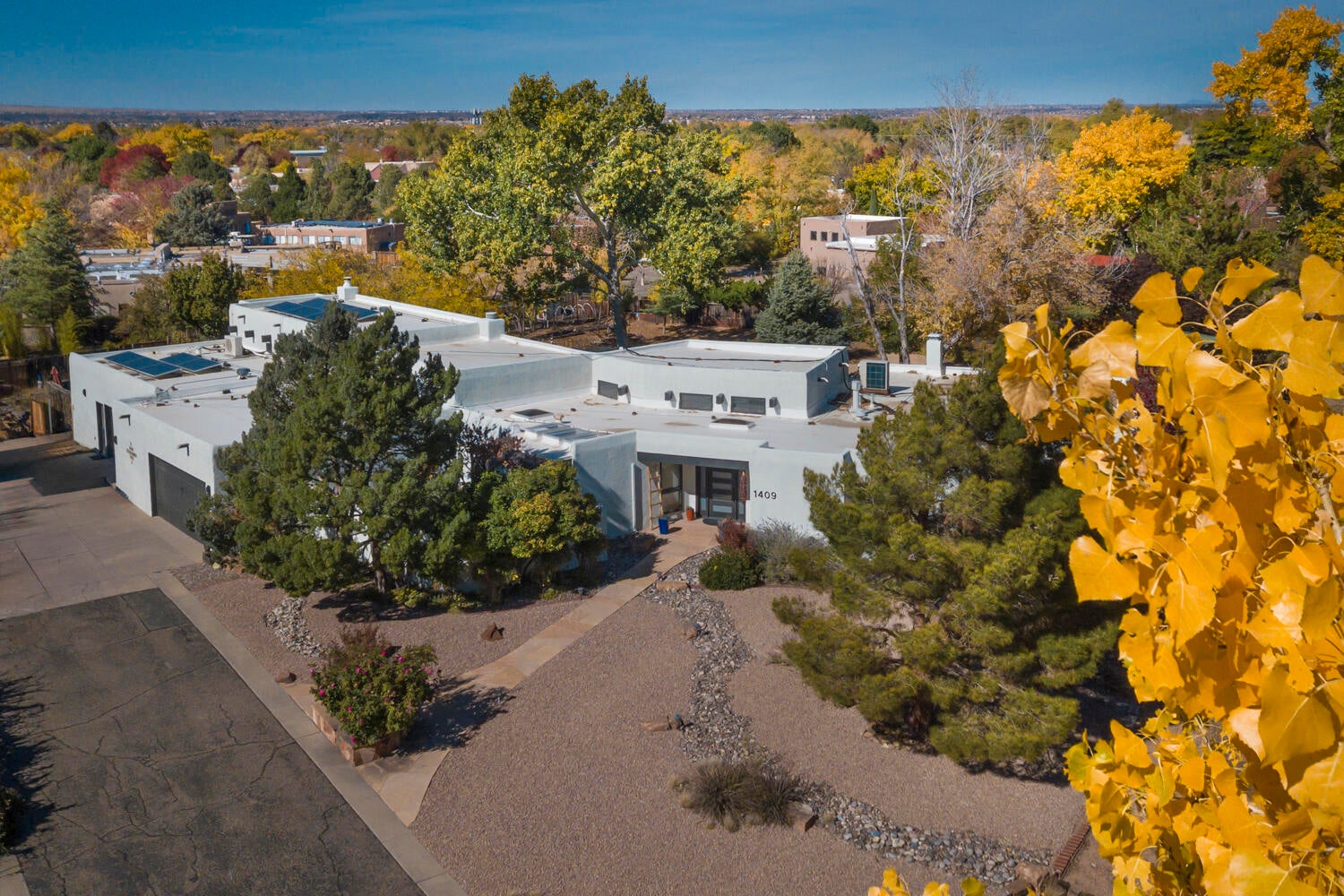 Albuquerque, New Mexico, 87107, United States, 4 Bedrooms Bedrooms, ,4 BathroomsBathrooms,Residential,Pending,2007350