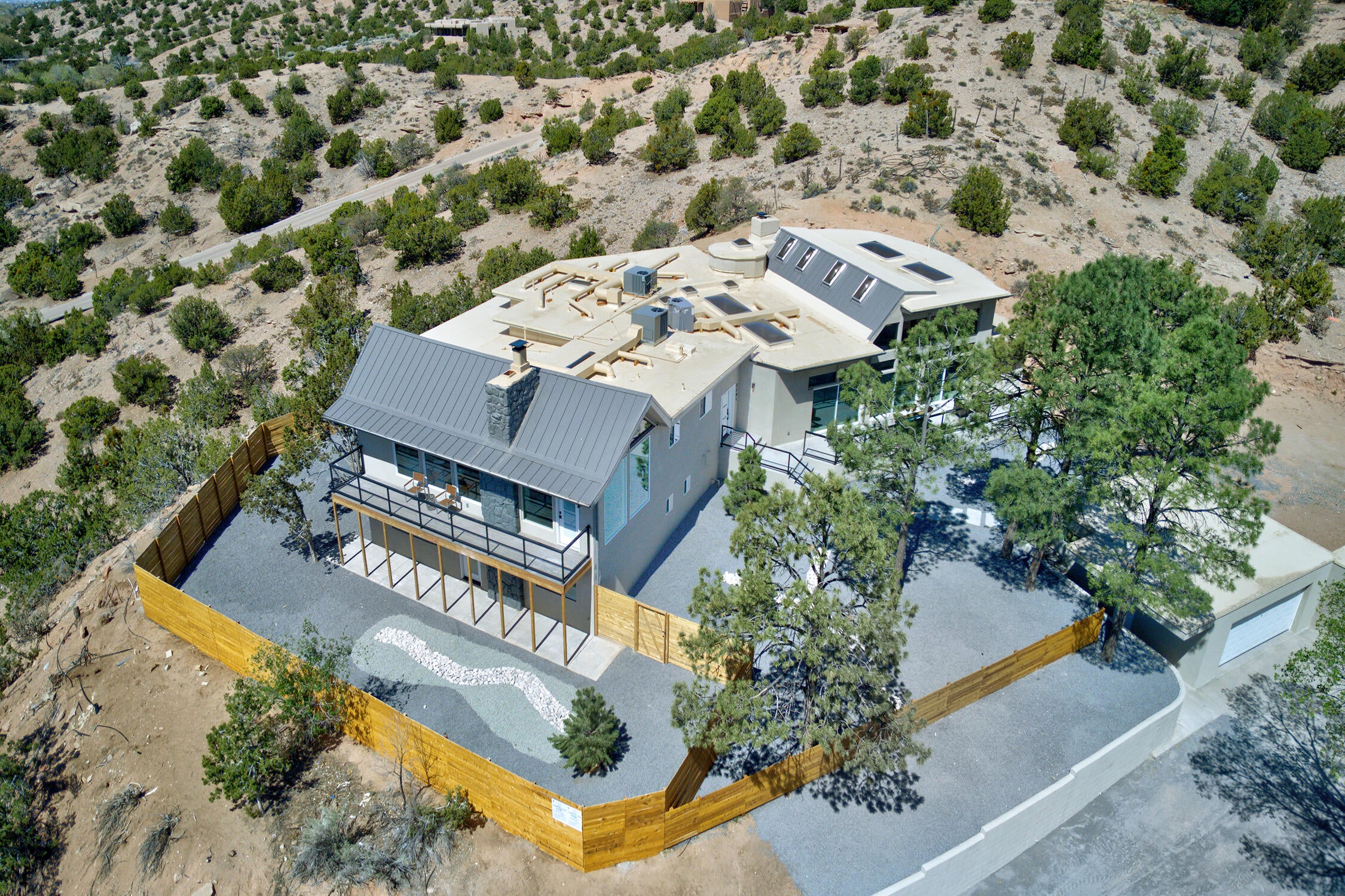 Santa Fe, New Mexico, 87507, United States, ,4 BathroomsBathrooms,Residential,Active,1780385