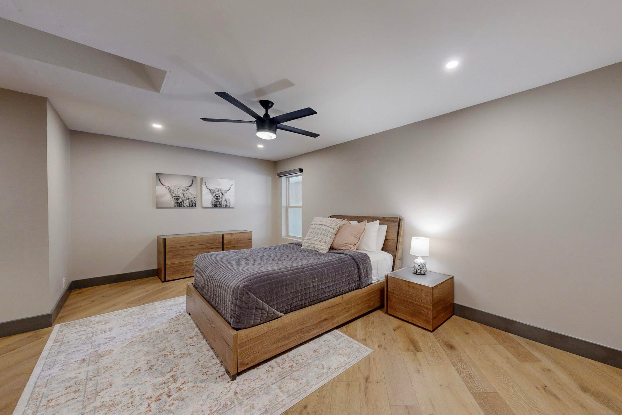 Albuquerque, New Mexico, 87122, United States, 4 Bedrooms Bedrooms, ,7 BathroomsBathrooms,Residential,Active,1970922