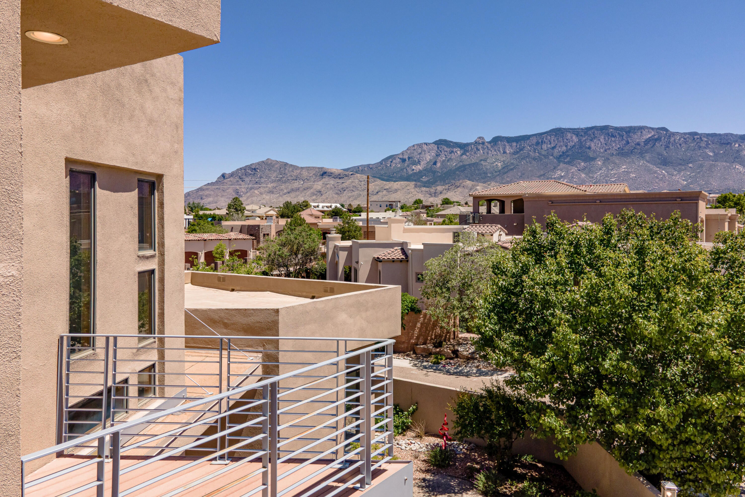 Albuquerque, New Mexico, 87122, United States, 5 Bedrooms Bedrooms, ,4 BathroomsBathrooms,Residential,Active,2044982