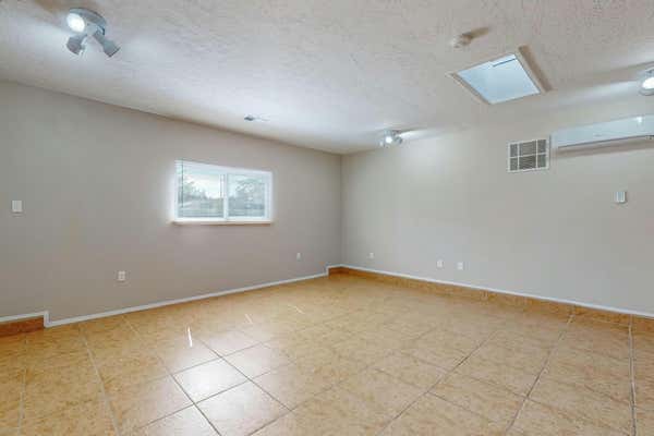 1505 BETTS ST NE, ALBUQUERQUE, NM 87112, photo 4 of 42