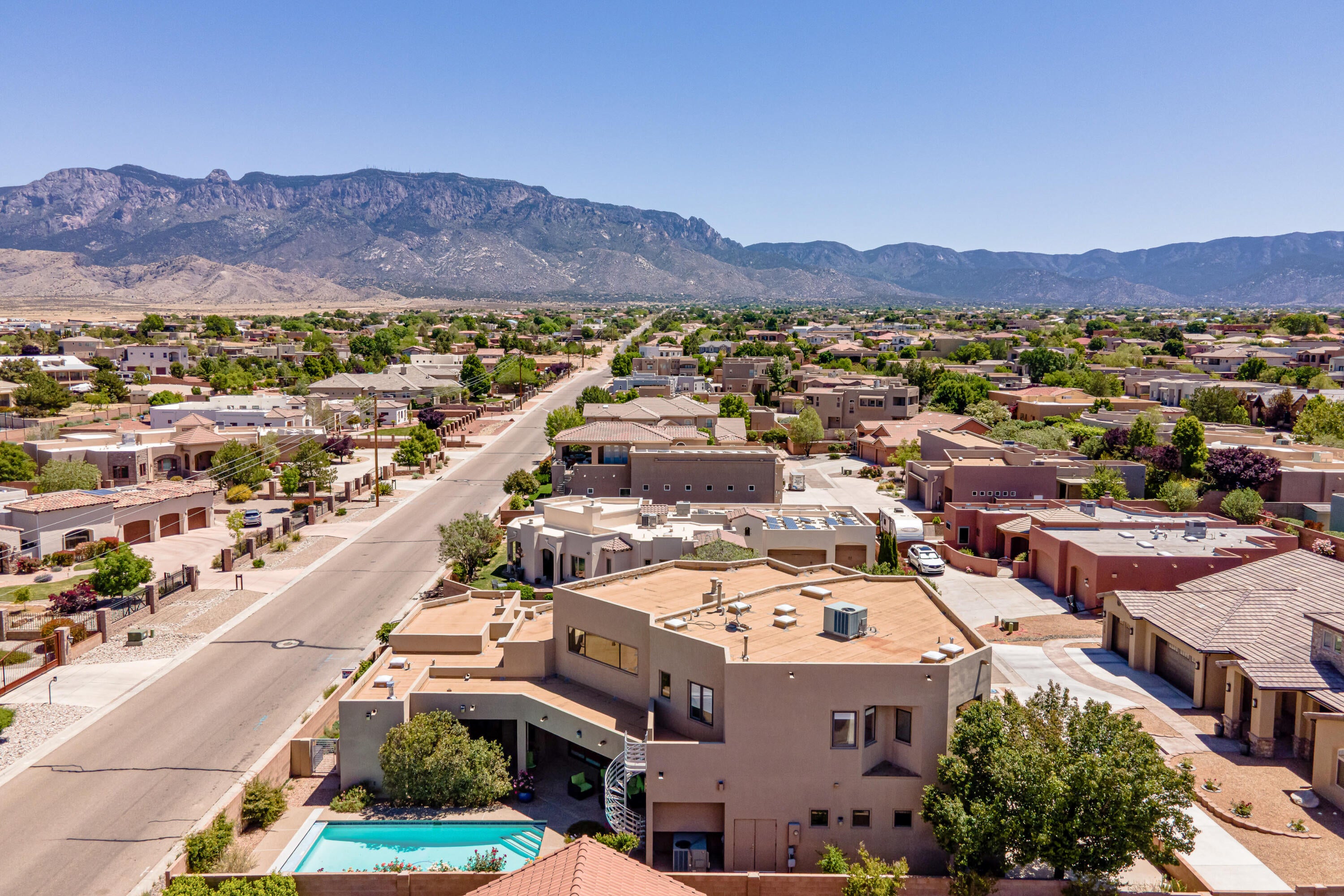 Albuquerque, New Mexico, 87122, United States, 5 Bedrooms Bedrooms, ,4 BathroomsBathrooms,Residential,Active,2044982