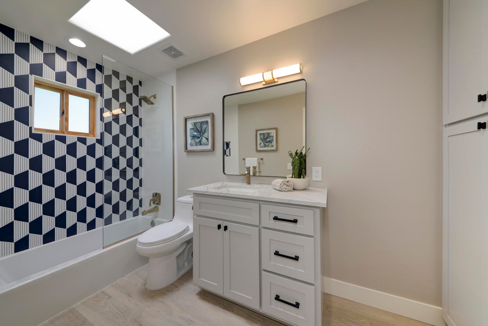 Albuquerque, New Mexico, 87113, United States, 4 Bedrooms Bedrooms, ,3 BathroomsBathrooms,Residential,Active,1824505