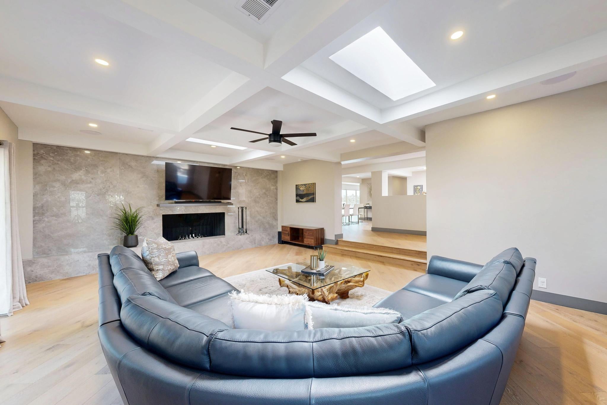 Albuquerque, New Mexico, 87122, United States, 4 Bedrooms Bedrooms, ,7 BathroomsBathrooms,Residential,Active,1970922