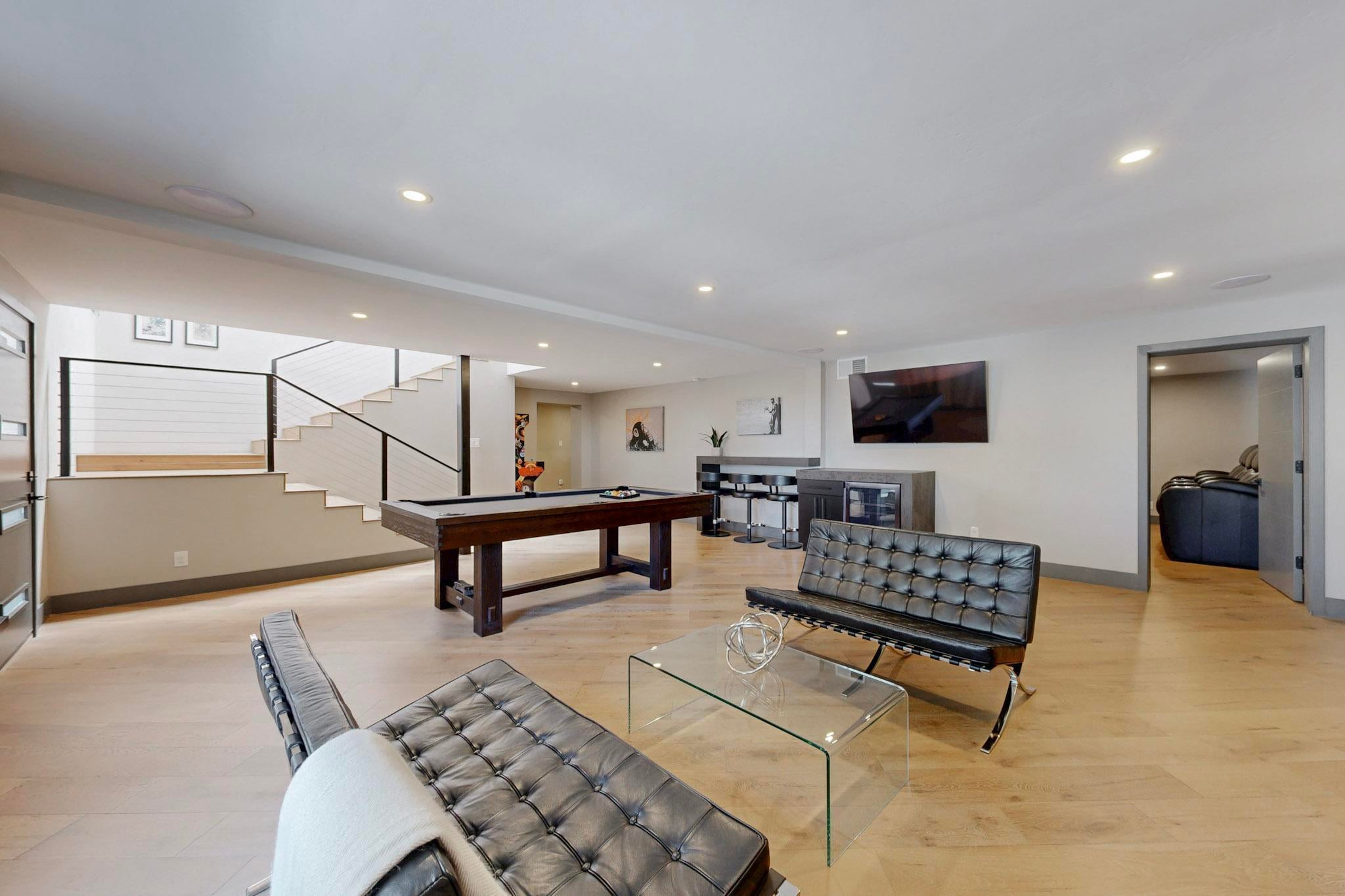 Albuquerque, New Mexico, 87122, United States, 4 Bedrooms Bedrooms, ,7 BathroomsBathrooms,Residential,Active,1970922