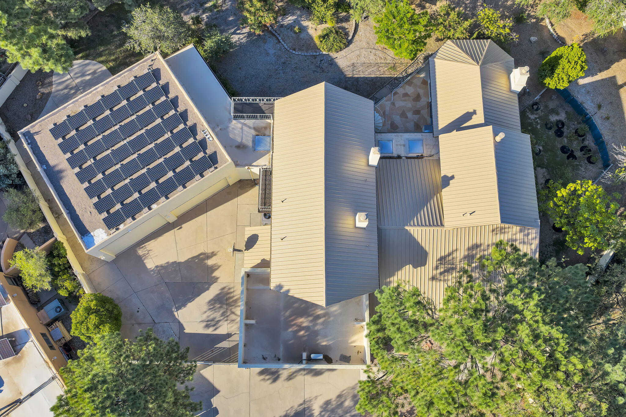 Albuquerque, New Mexico, 87111, United States, 4 Bedrooms Bedrooms, ,3 BathroomsBathrooms,Residential,Active,1965790