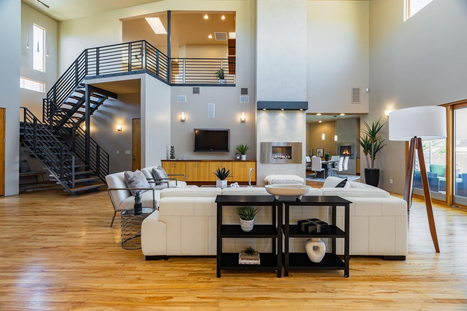 Albuquerque, New Mexico, 87122, United States, 5 Bedrooms Bedrooms, ,4 BathroomsBathrooms,Residential,Active,2044982