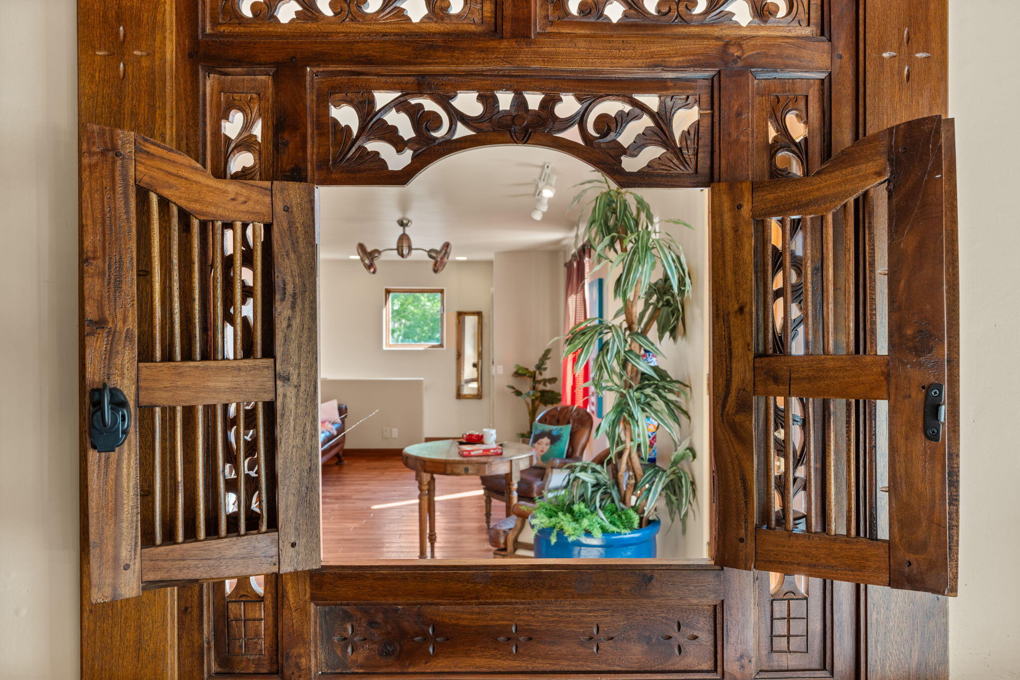 Los Ranchos, New Mexico, 87107, United States, 4 Bedrooms Bedrooms, ,6 BathroomsBathrooms,Residential,Active,1965830