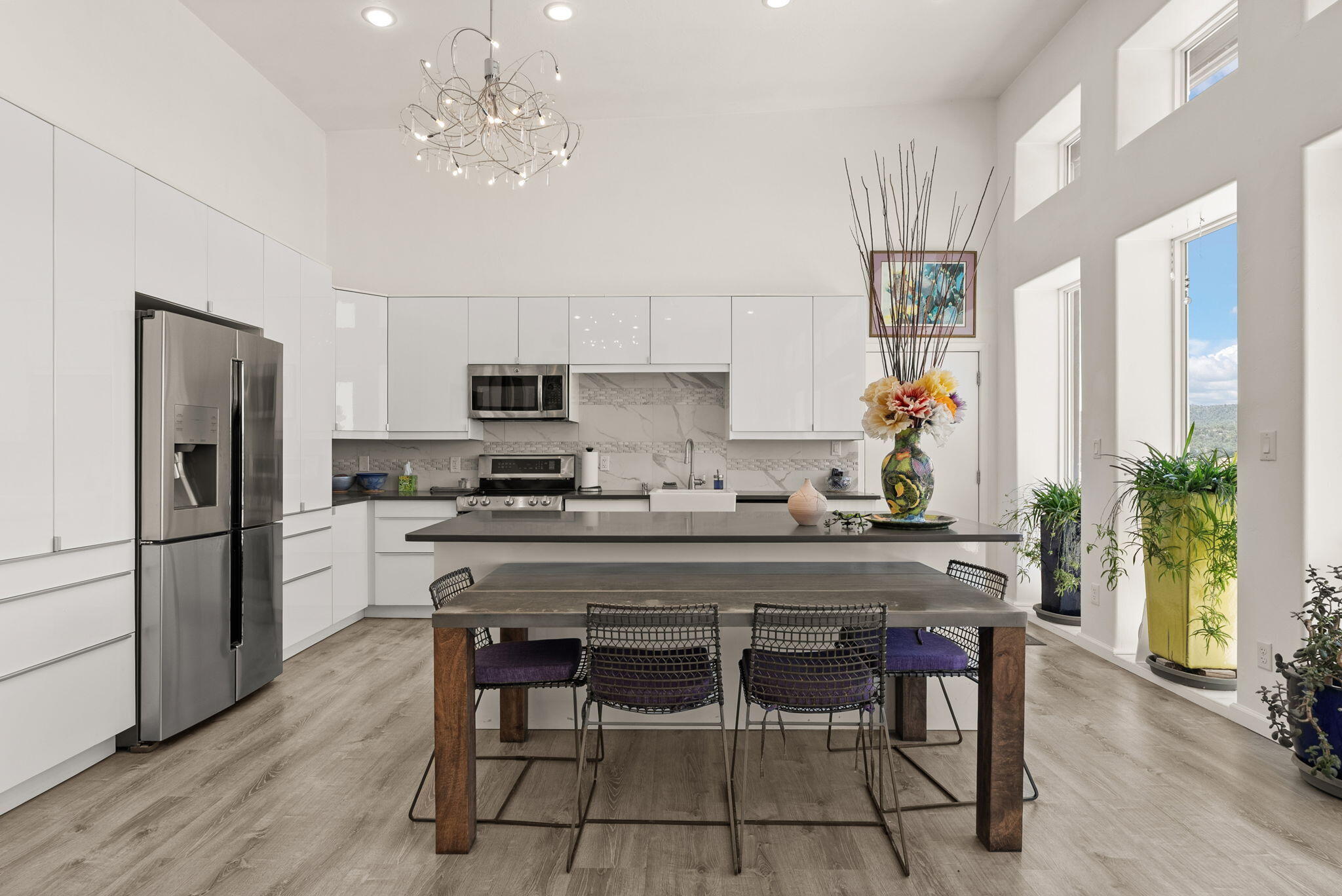 Pie Town, New Mexico, 87827, United States, 5 Bedrooms Bedrooms, ,3 BathroomsBathrooms,Residential,Active,1863330