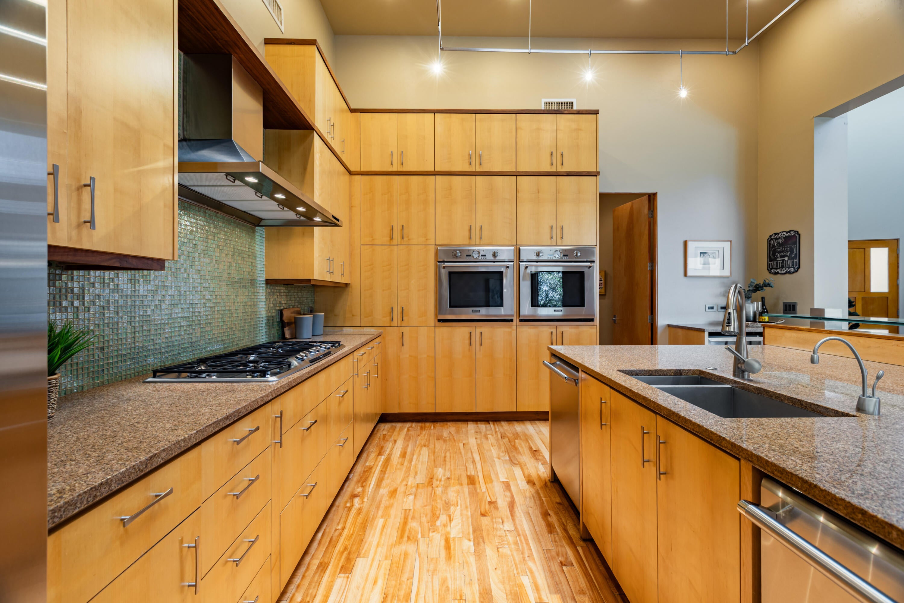 Albuquerque, New Mexico, 87122, United States, 5 Bedrooms Bedrooms, ,4 BathroomsBathrooms,Residential,Active,2044982